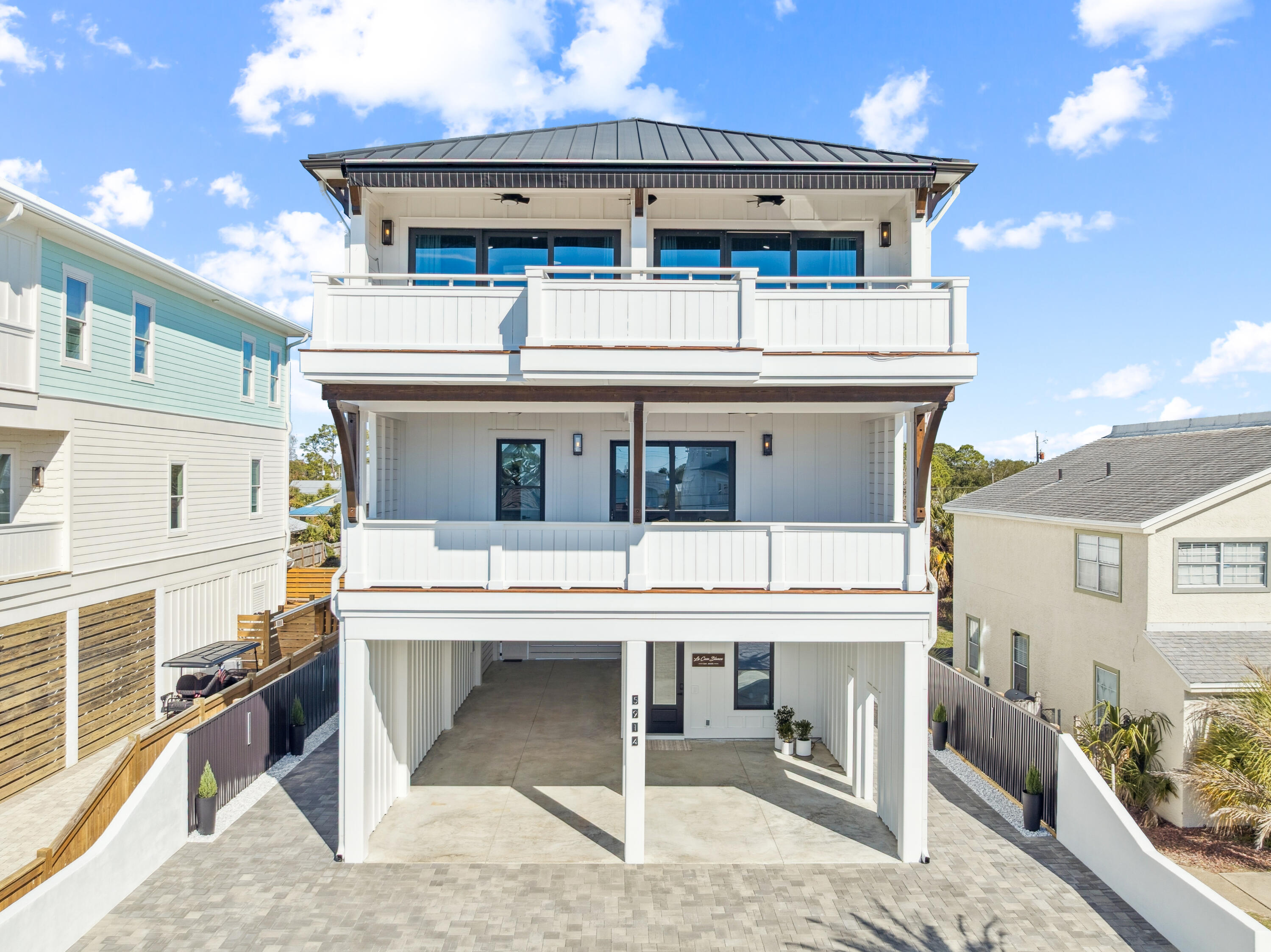 NO RECORDED SUBDIVISION - Residential