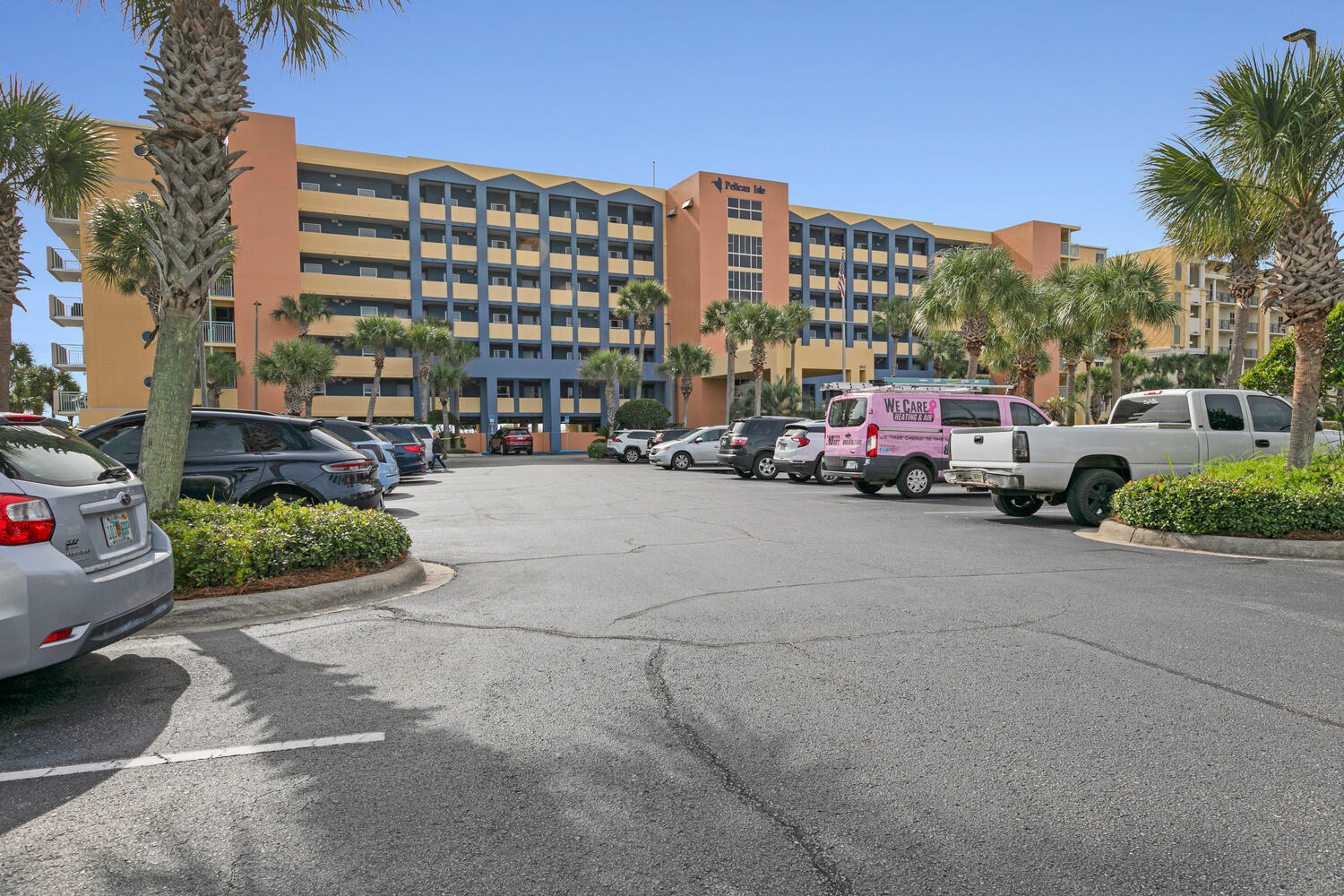 PELICAN ISLE - Residential