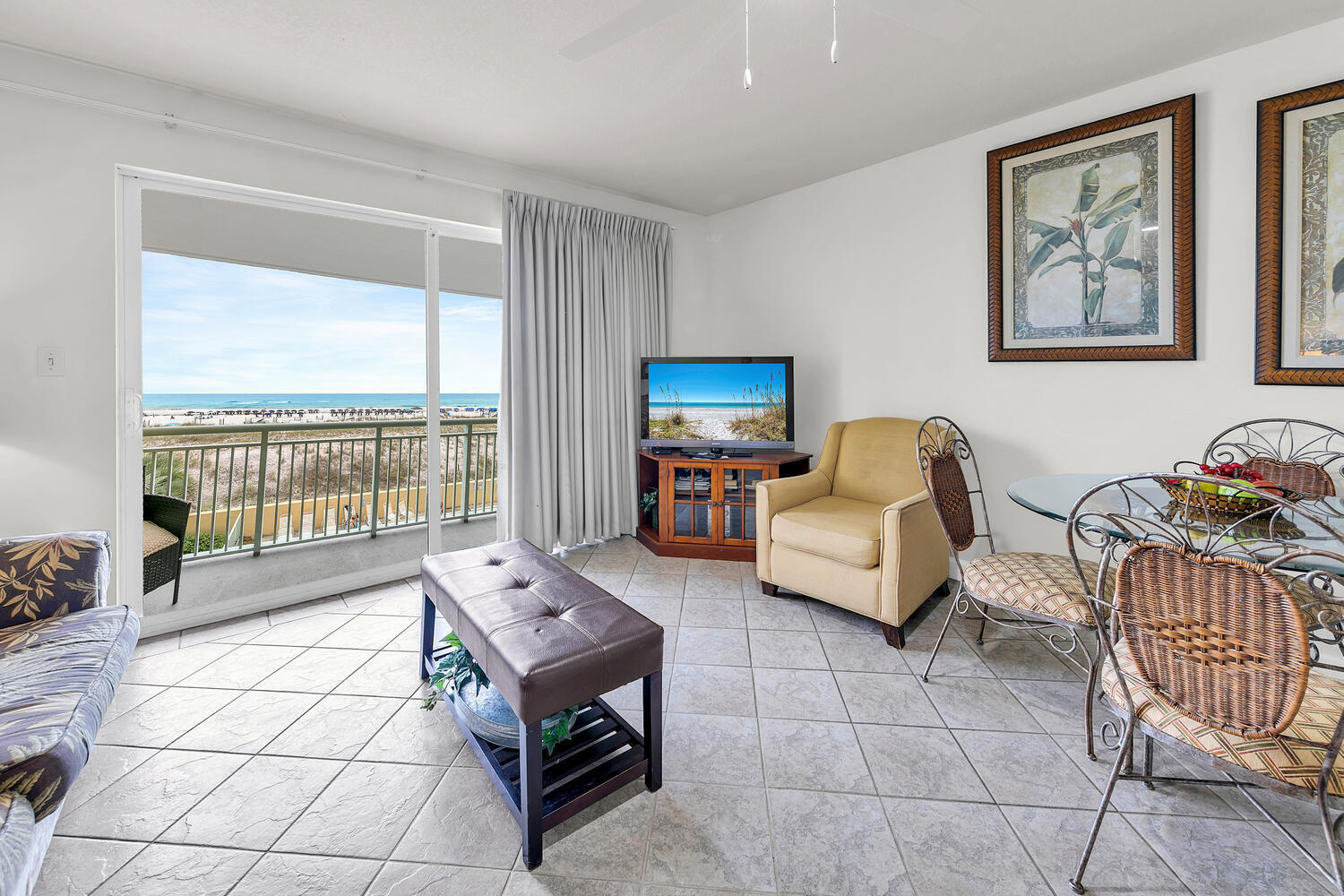 PELICAN ISLE - Residential