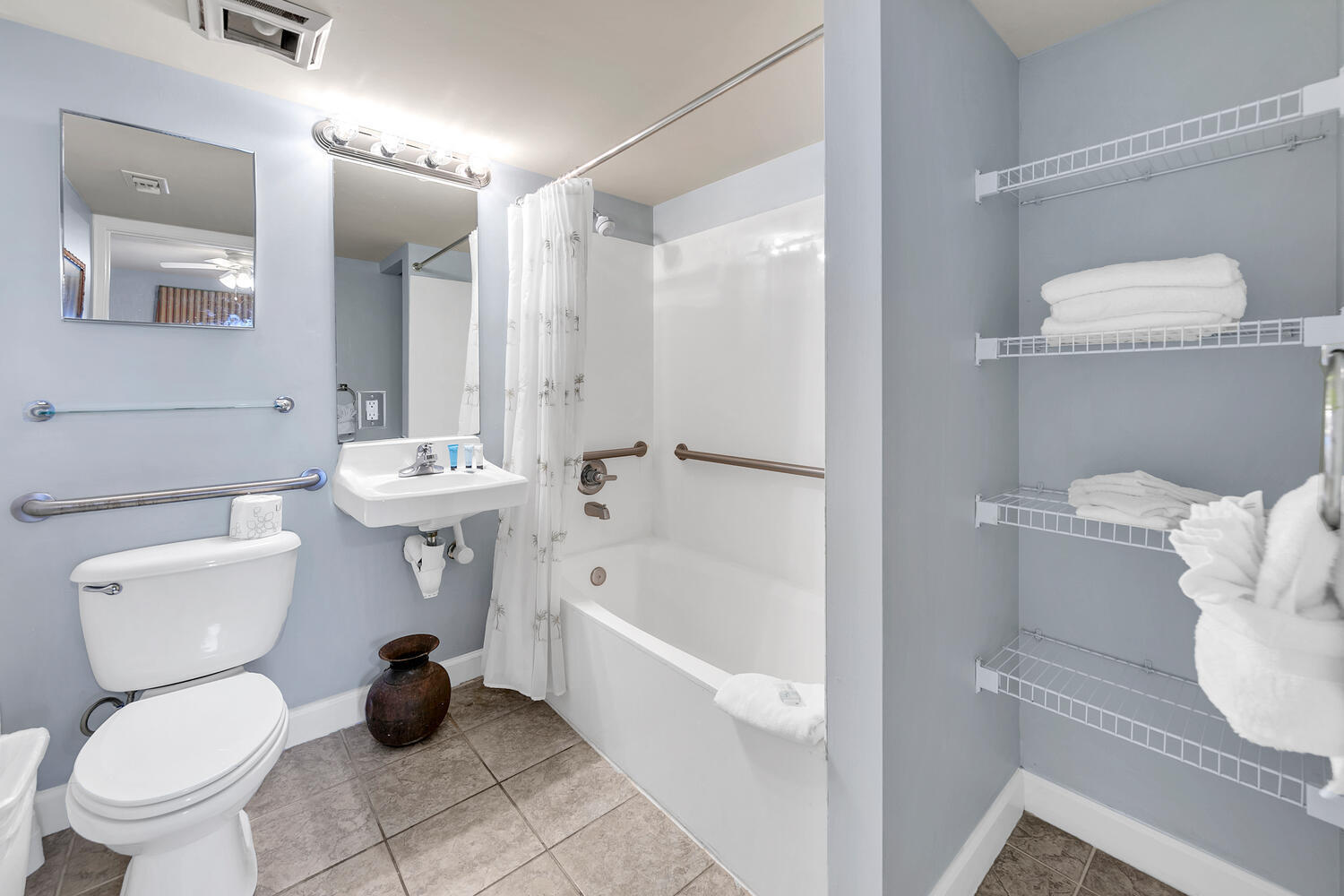 PELICAN ISLE - Residential