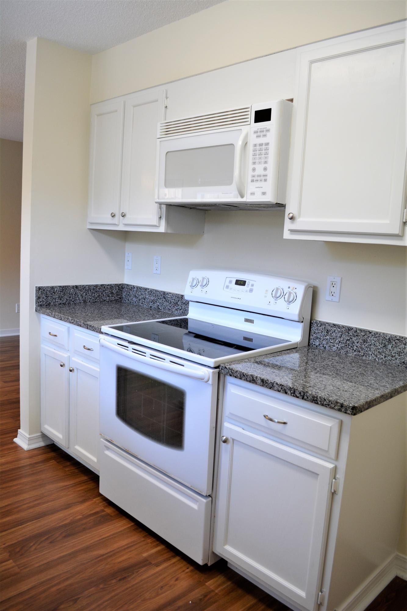 CREEKSIDE PH IV - Residential