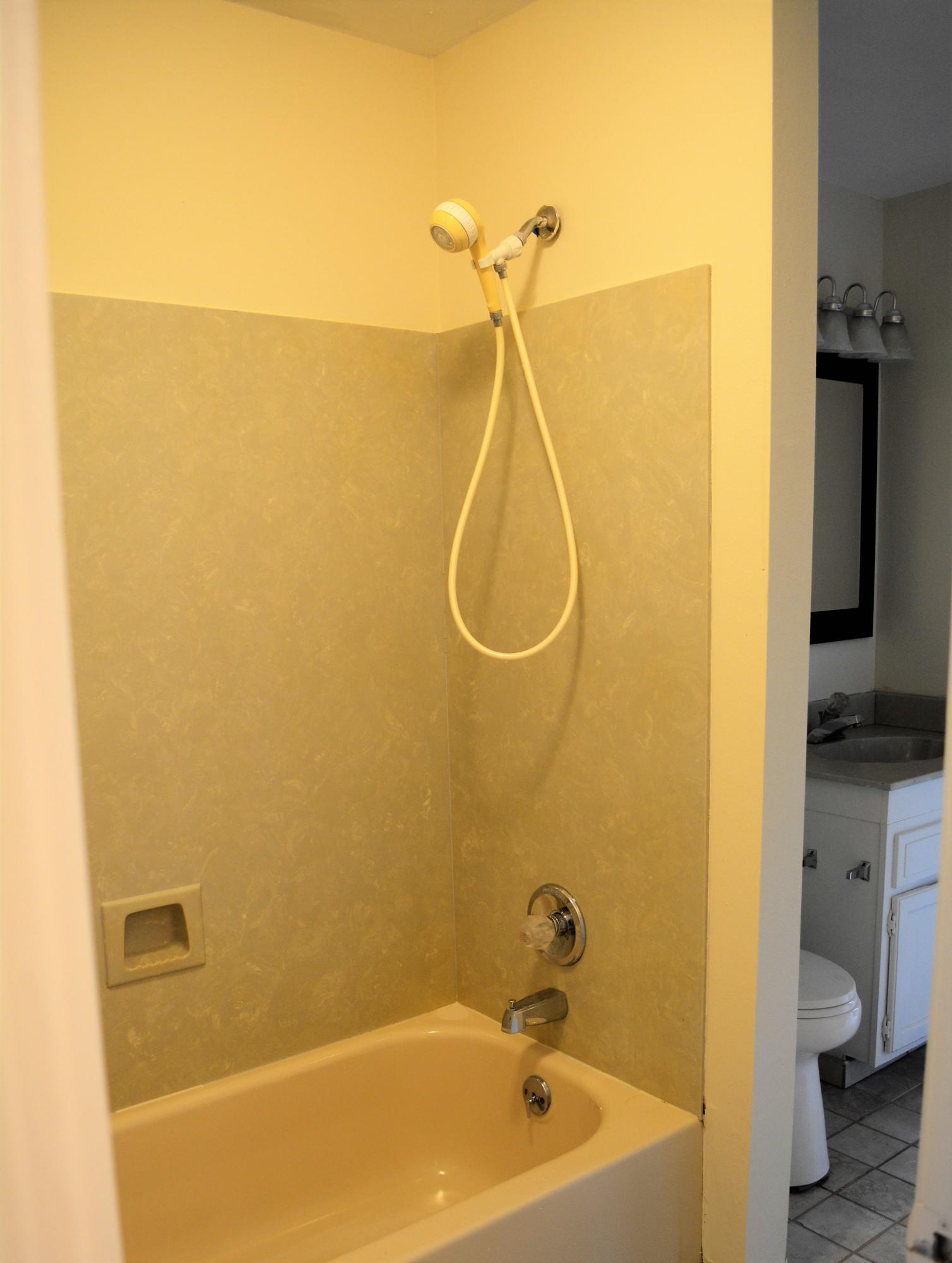 CREEKSIDE PH IV - Residential