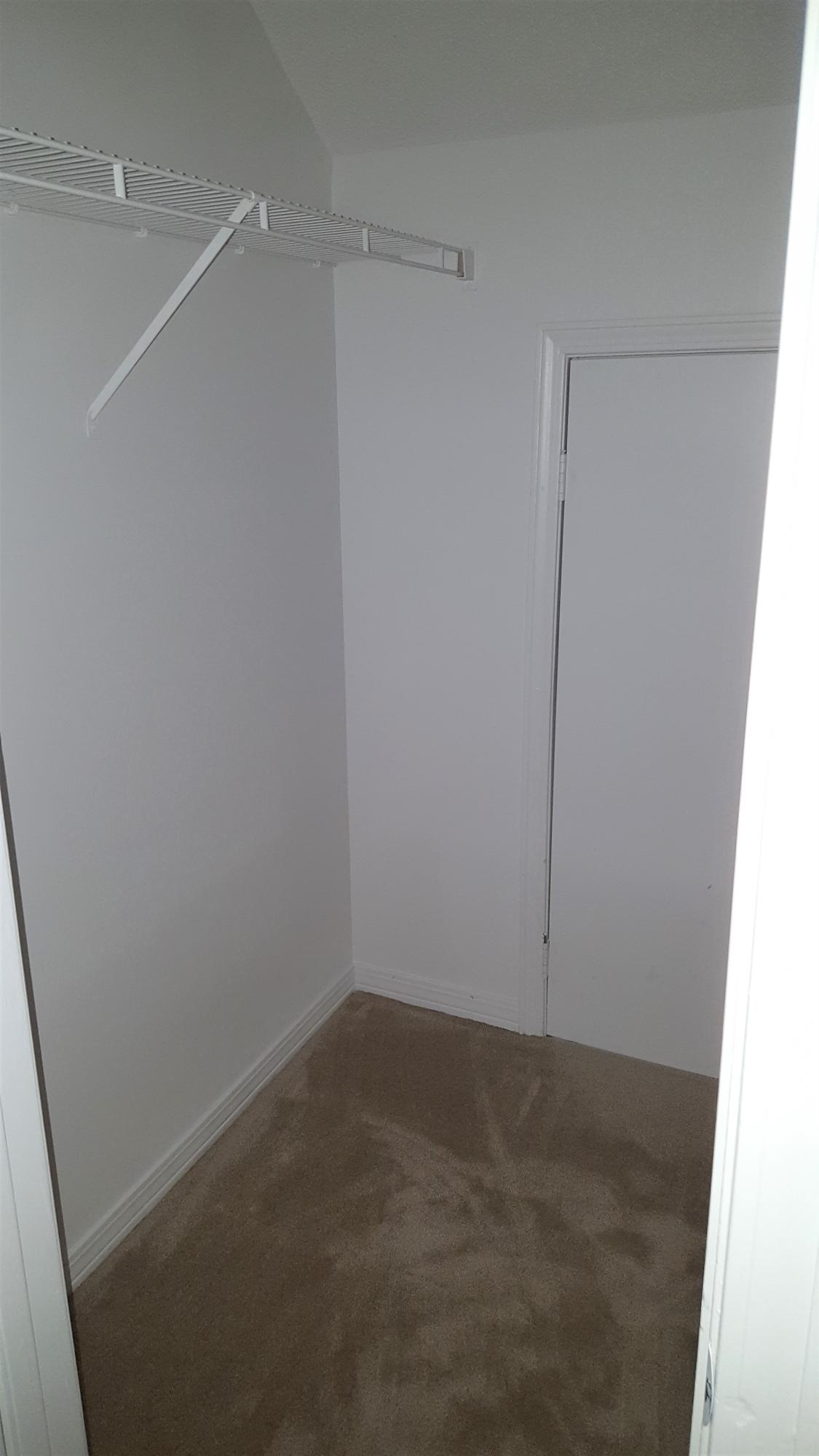 CREEKSIDE PH IV - Residential