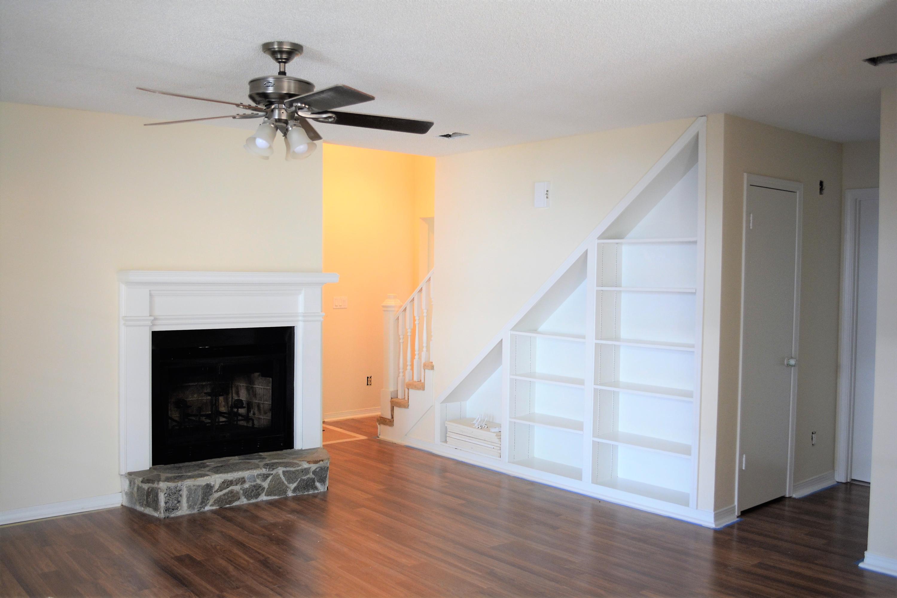 CREEKSIDE PH IV - Residential