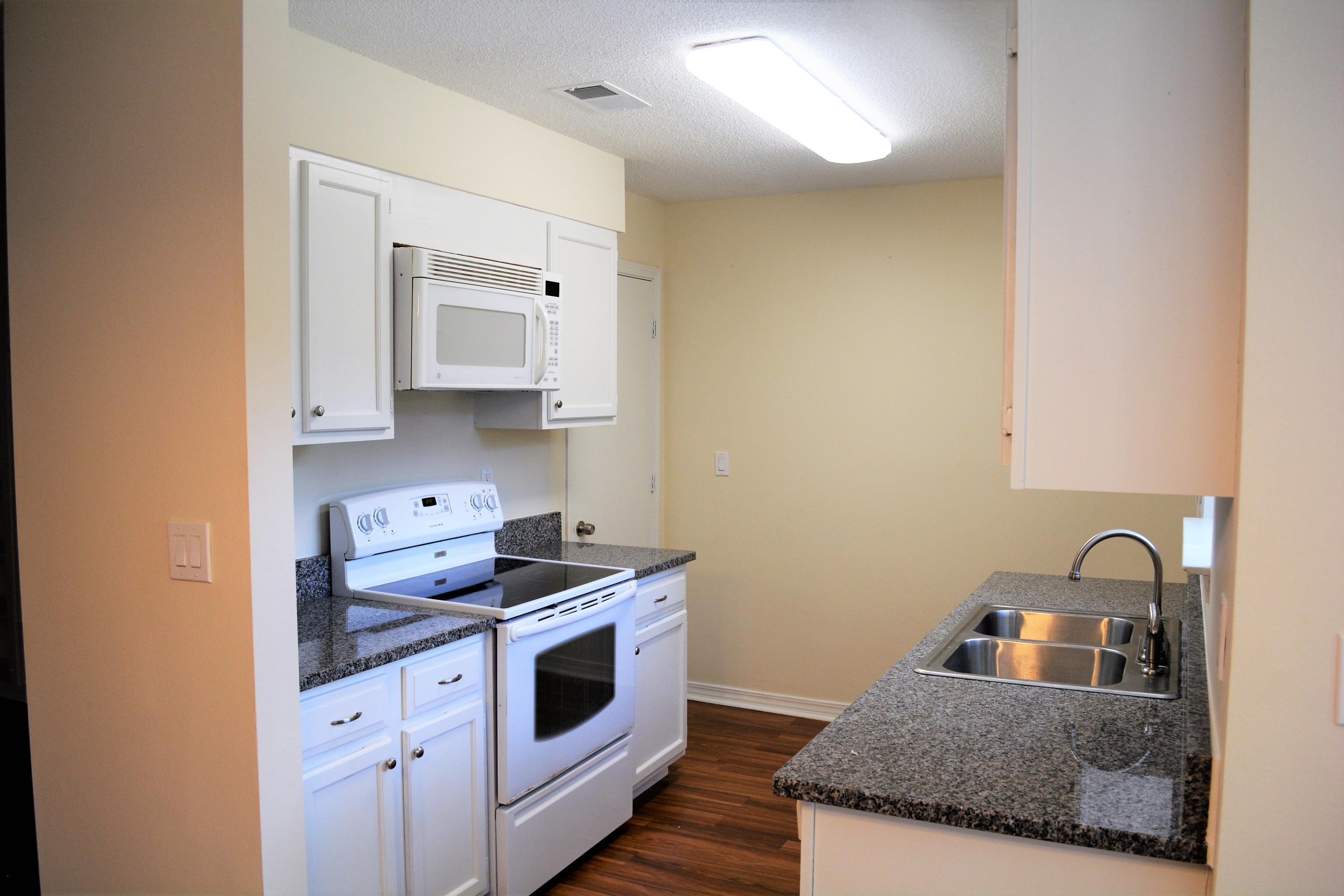 CREEKSIDE PH IV - Residential