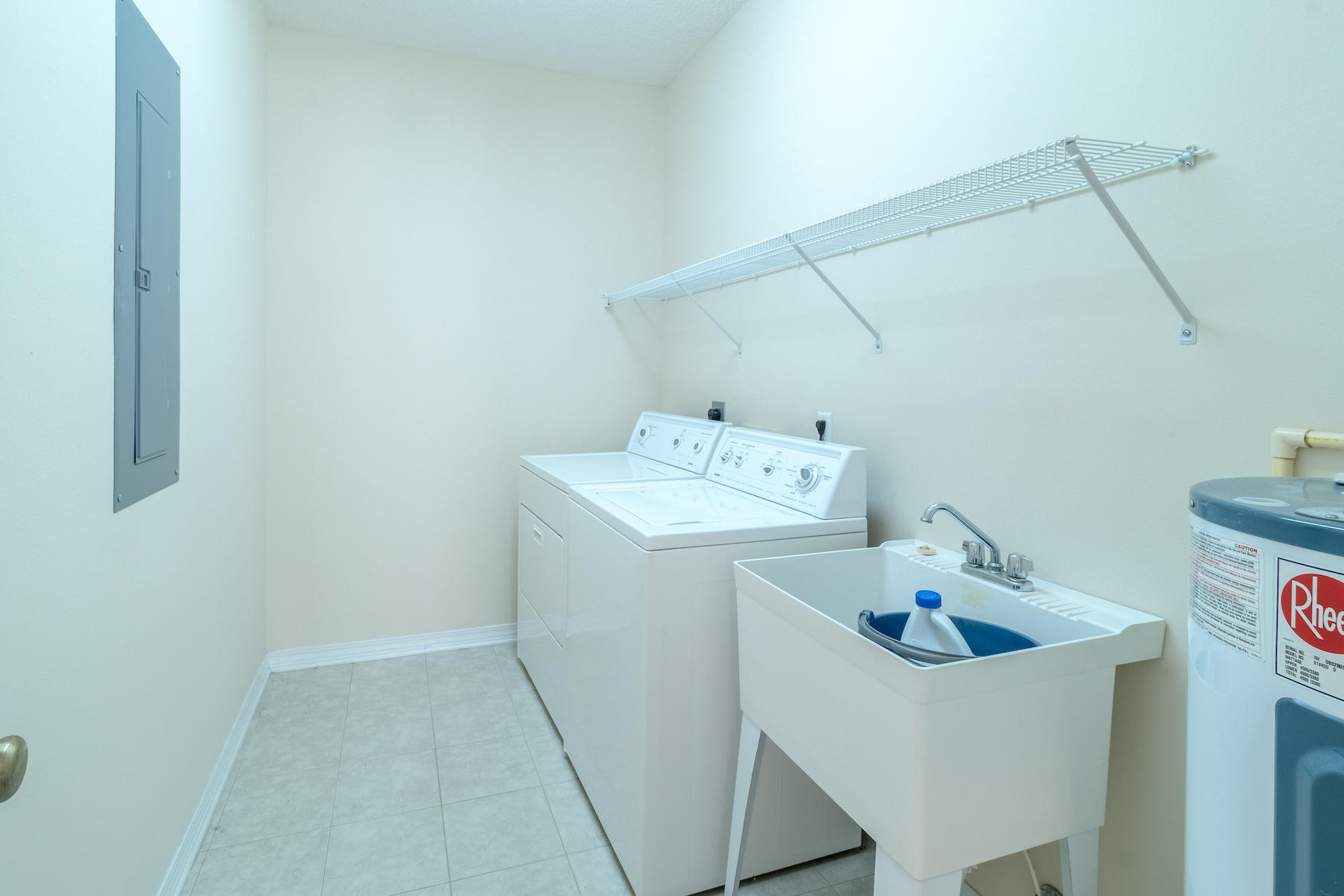 CASSINE VILLAGE - Residential