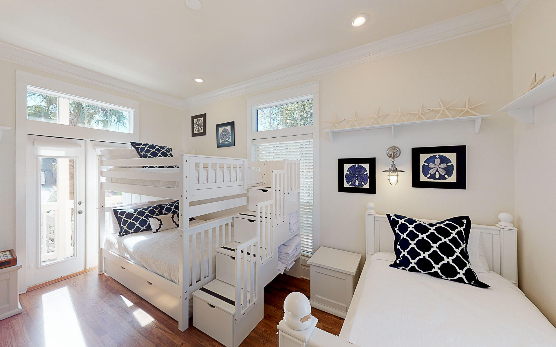 EASTERN LAKE ESTATES - Residential