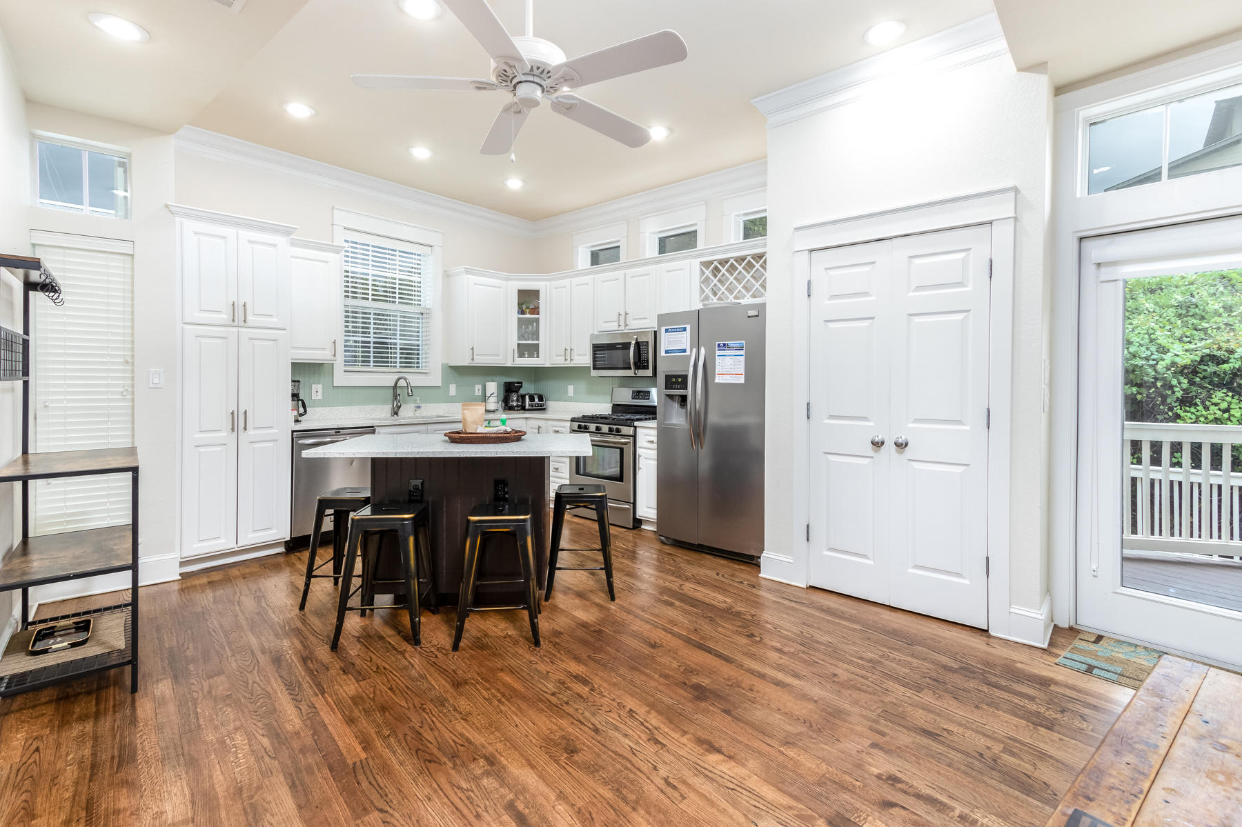 EASTERN LAKE ESTATES - Residential