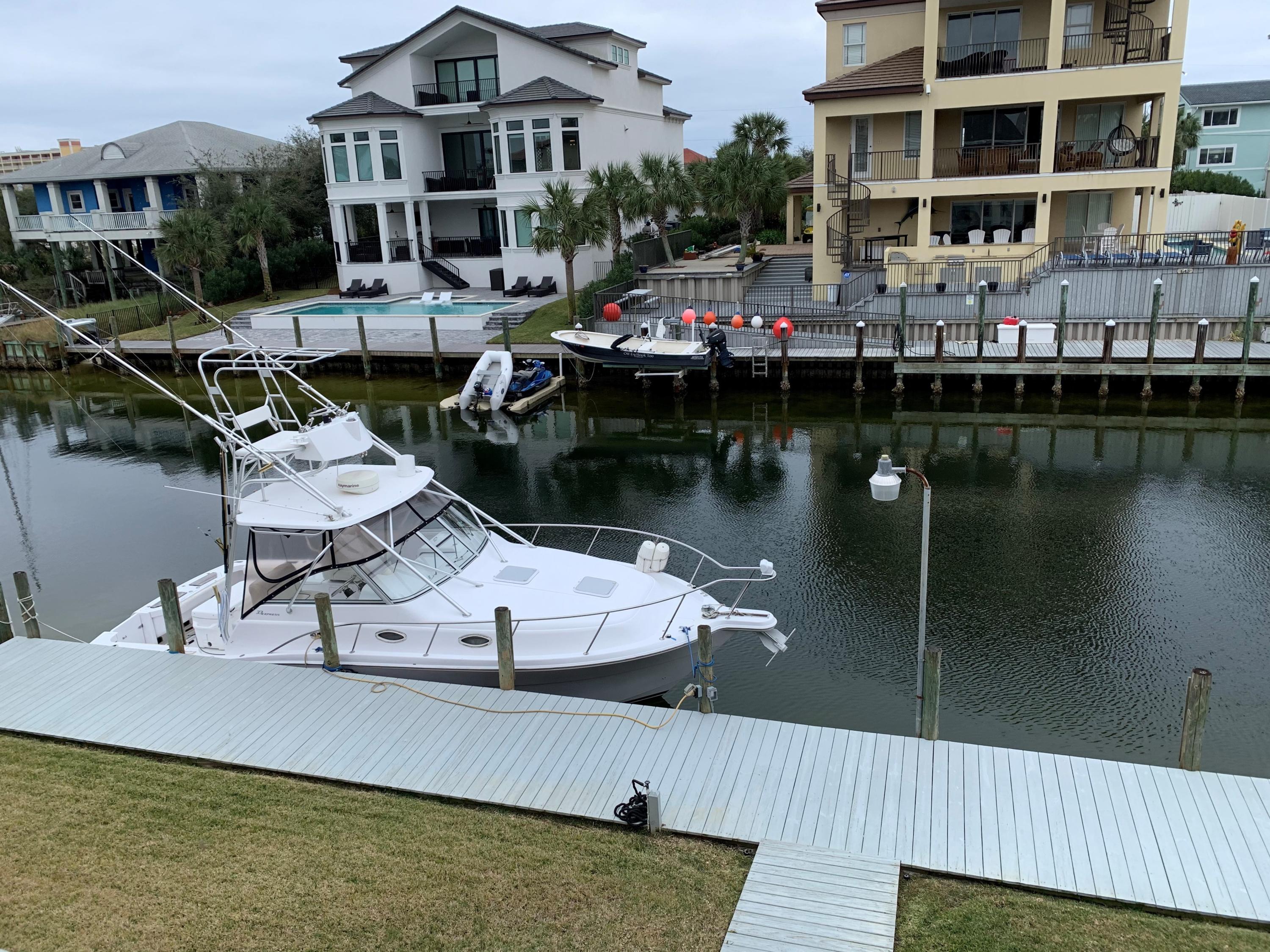 HOLIDAY ISLE - Residential