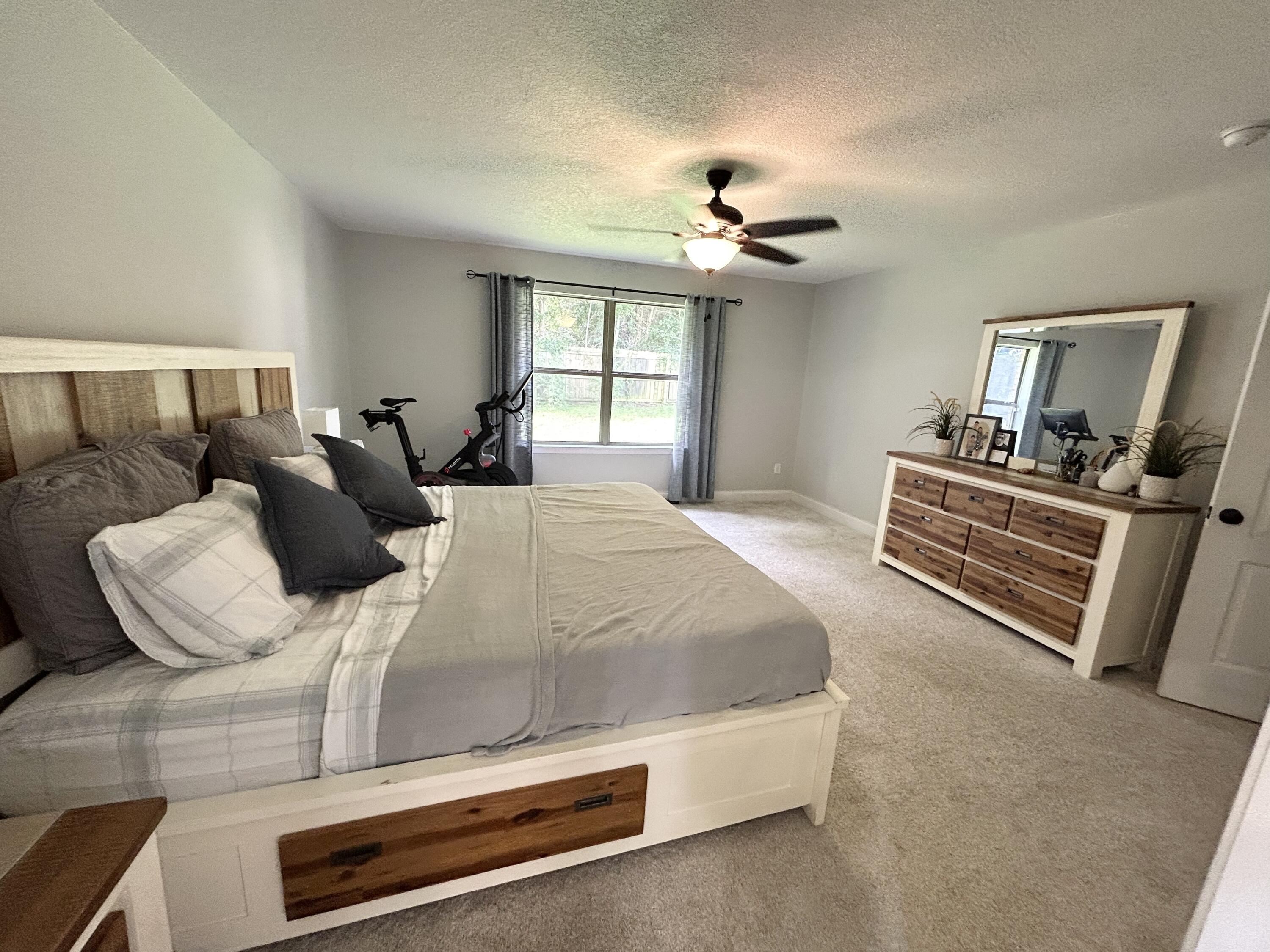 LA MESA AT HIDDEN CREEK - Residential Lease