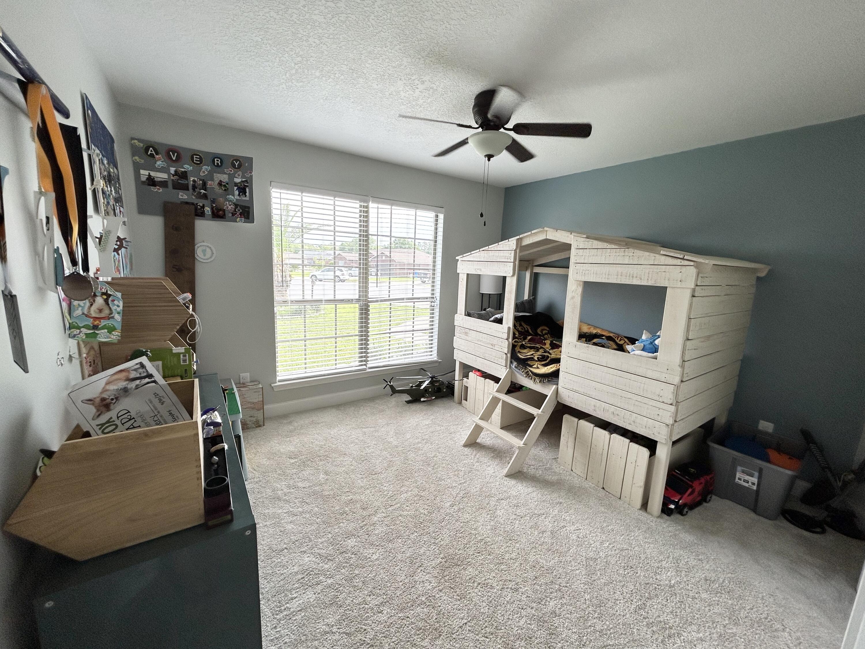 LA MESA AT HIDDEN CREEK - Residential Lease