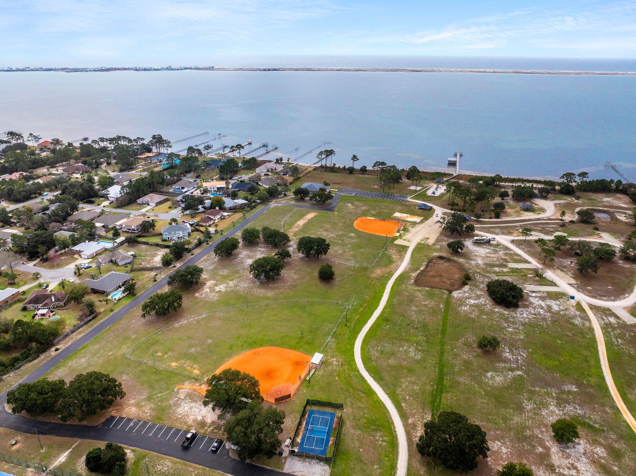 HOLLEY BY THE SEA - Residential