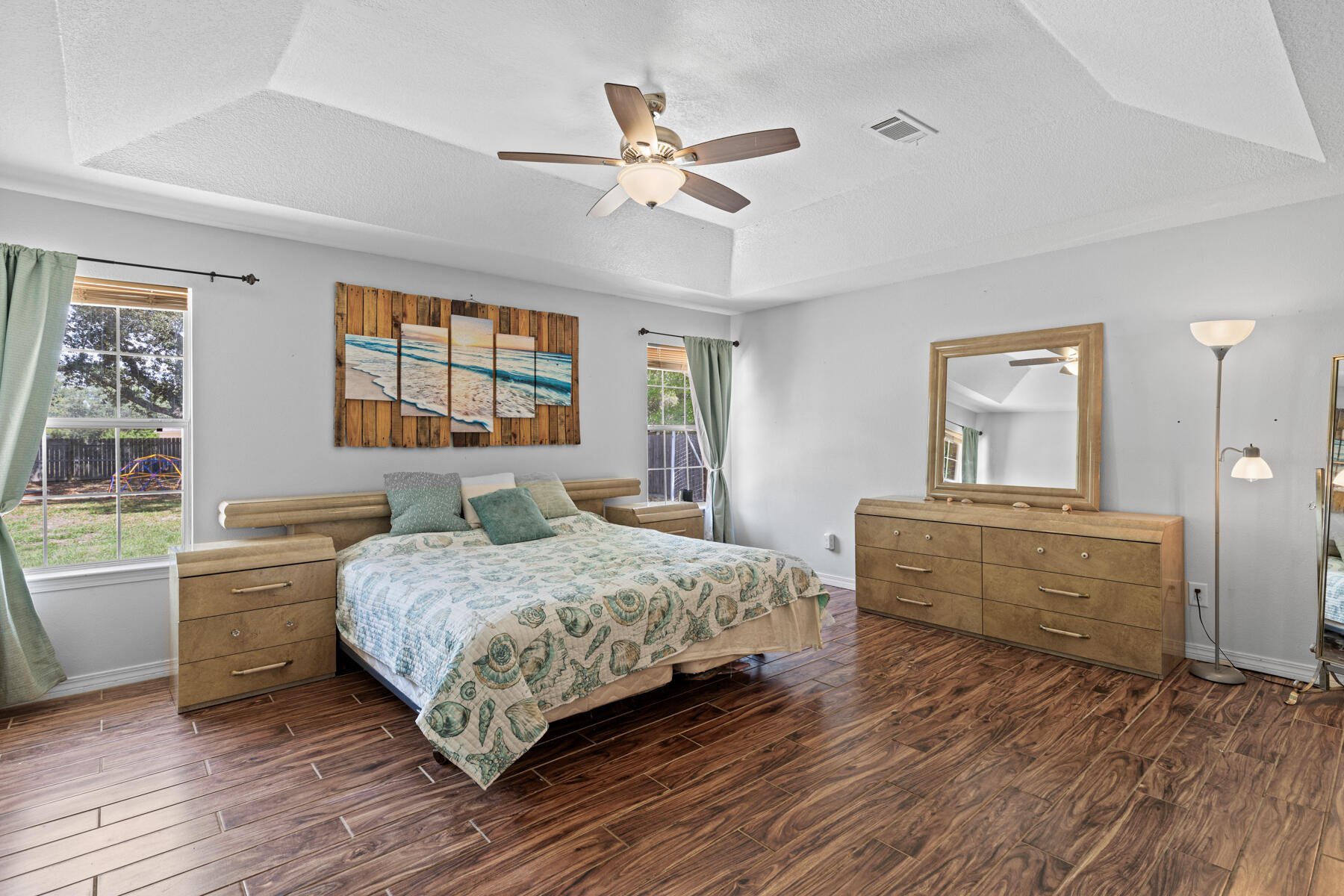 HOLLEY BY THE SEA - Residential