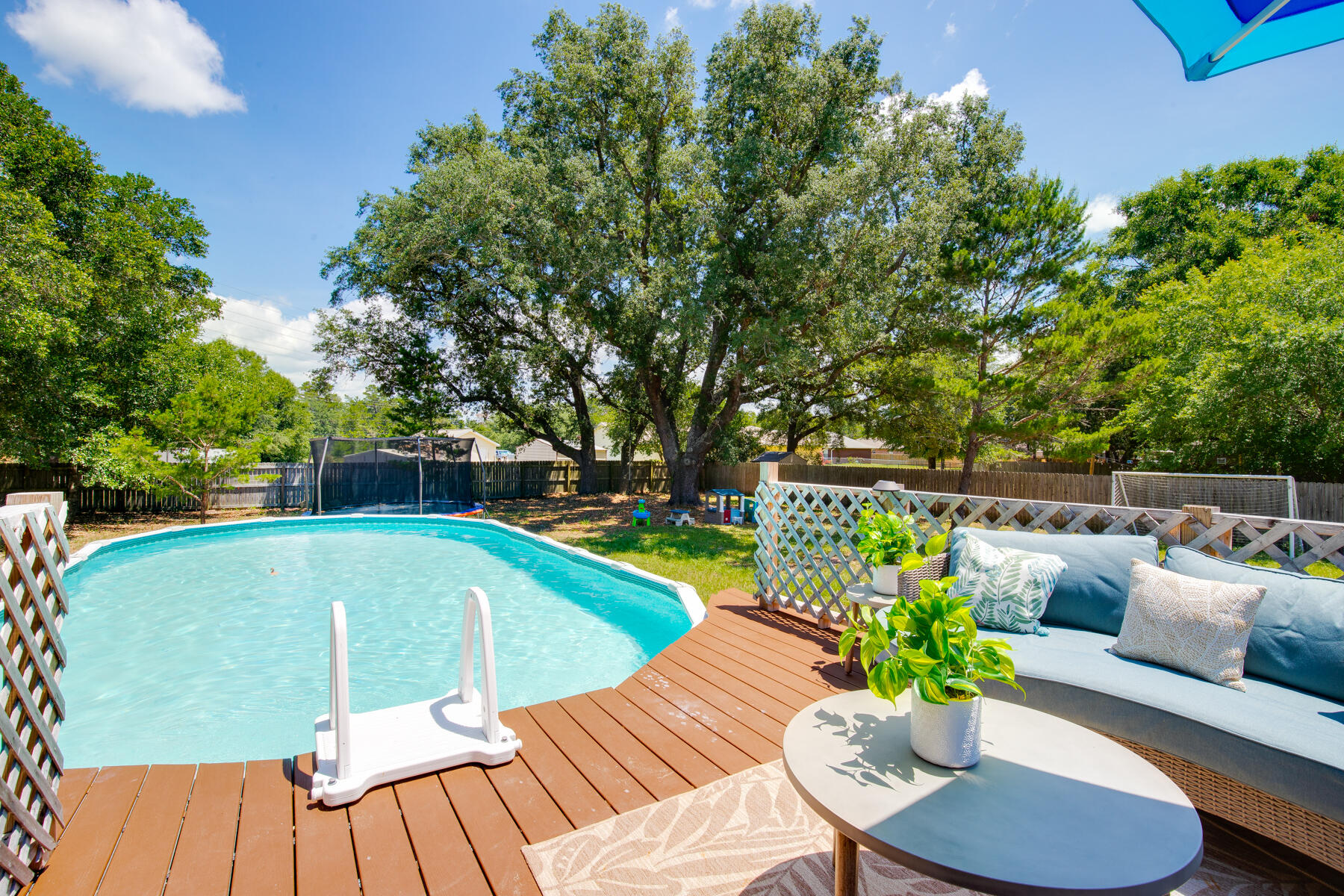 HOLLEY BY THE SEA - Residential