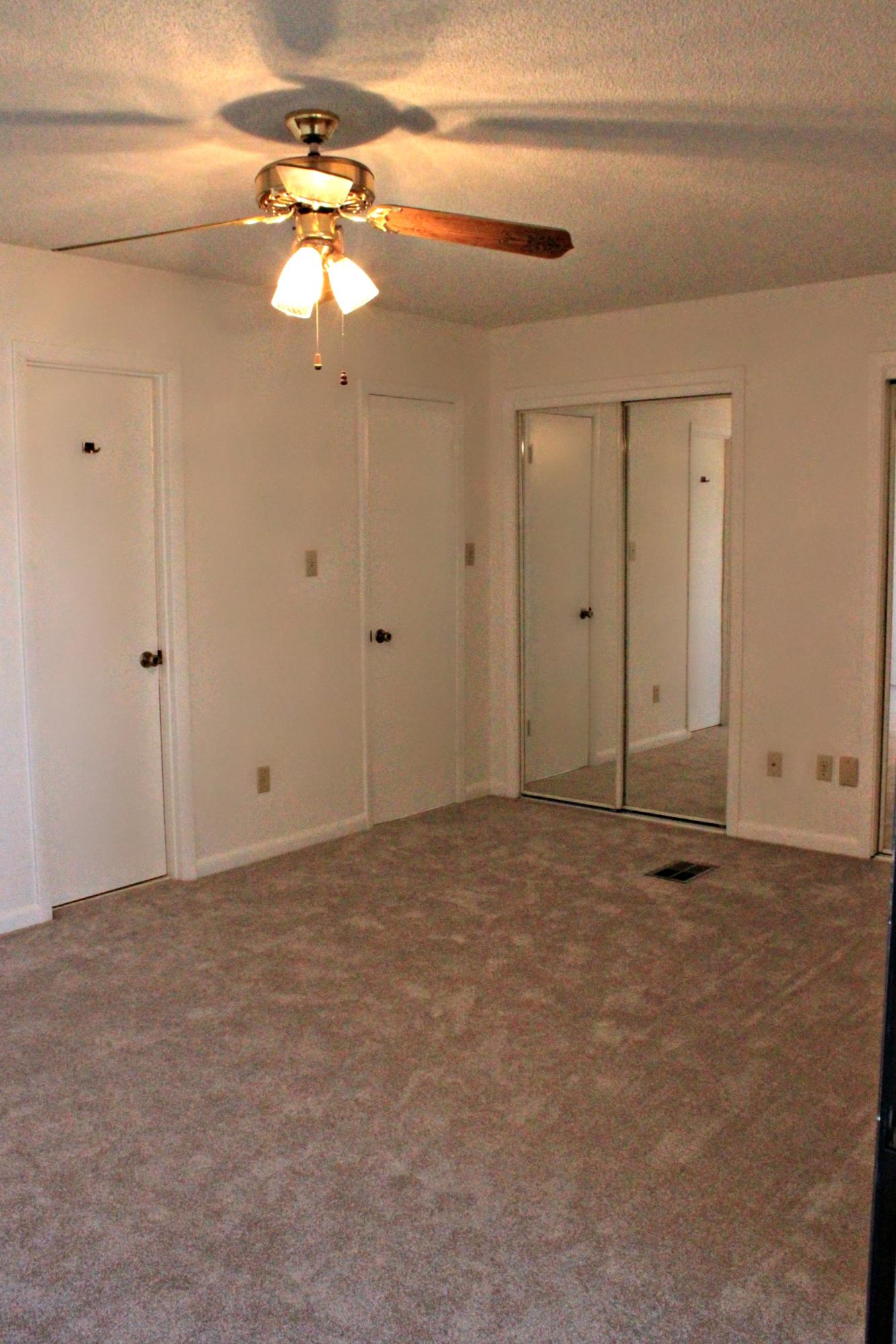 BAY MANOR - Residential