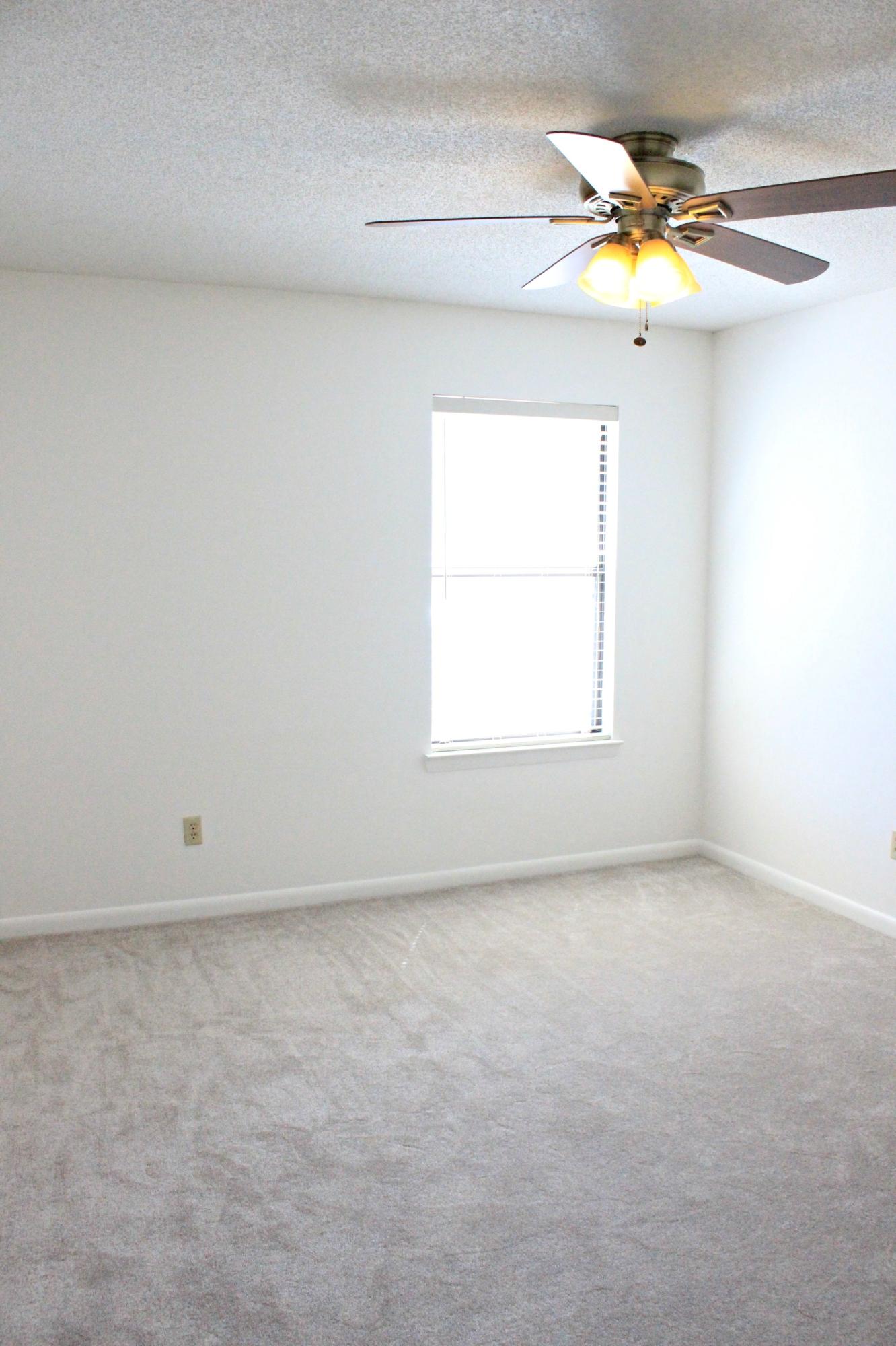 BAY MANOR - Residential