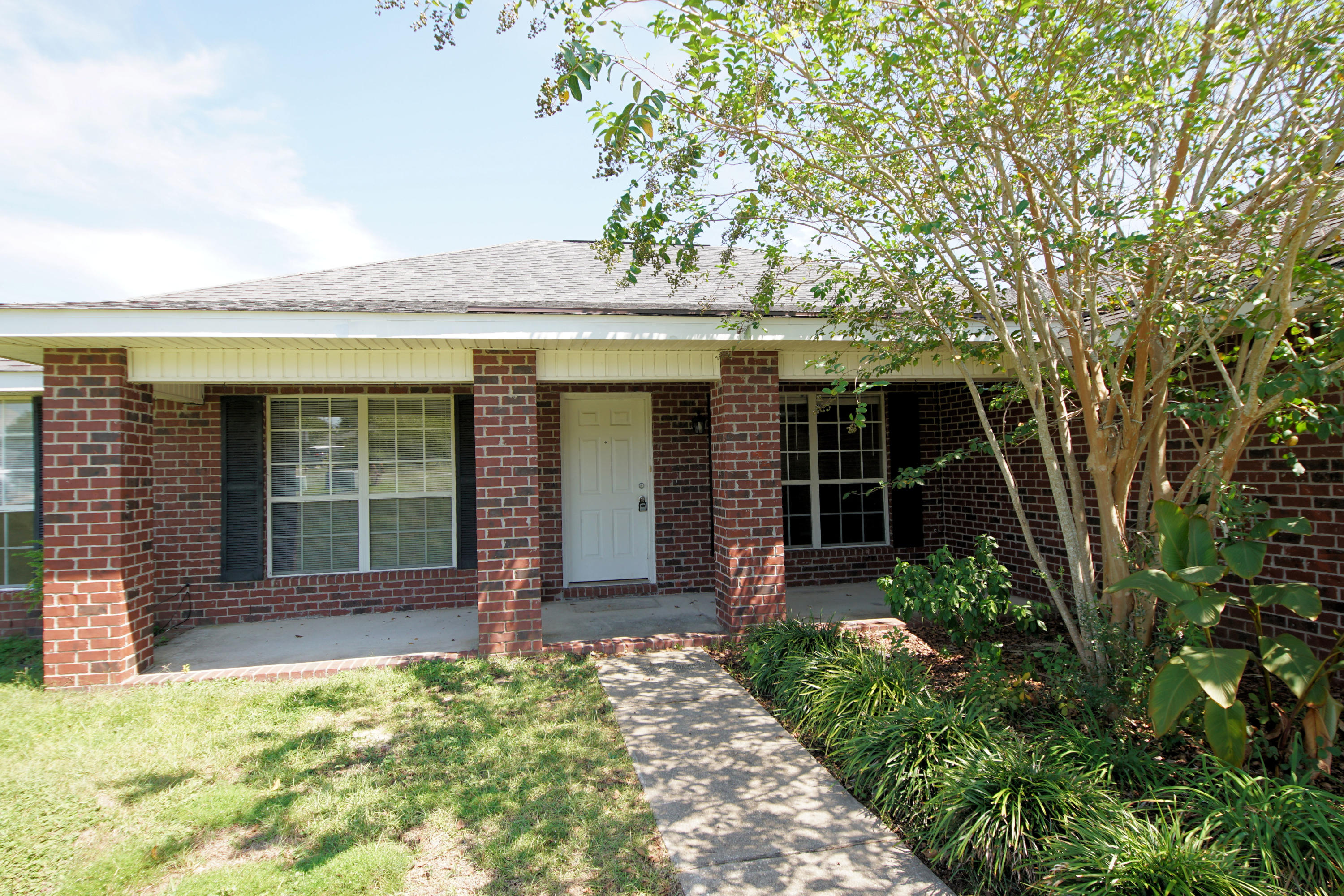 ALICIA PLACE - Residential