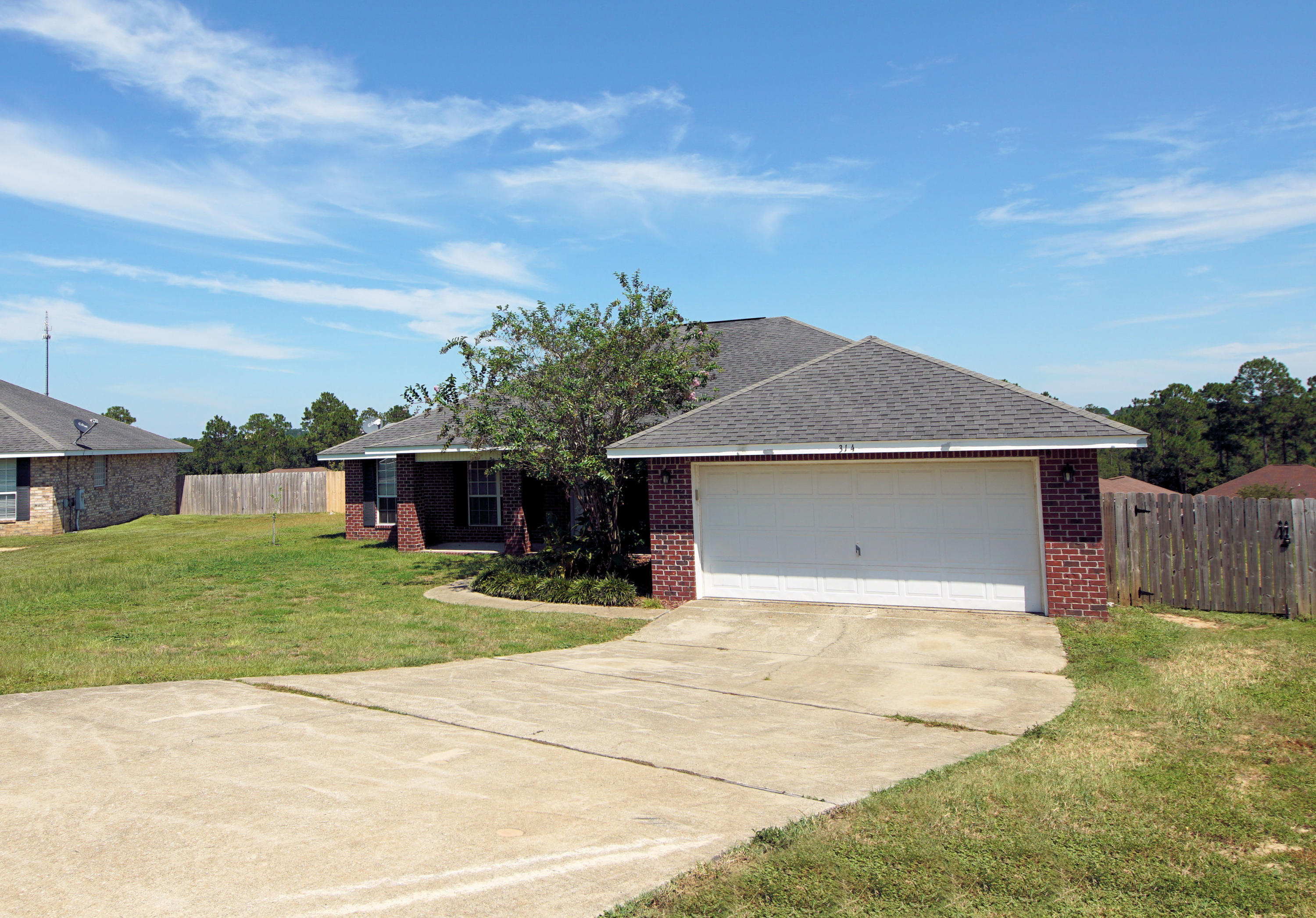 ALICIA PLACE - Residential