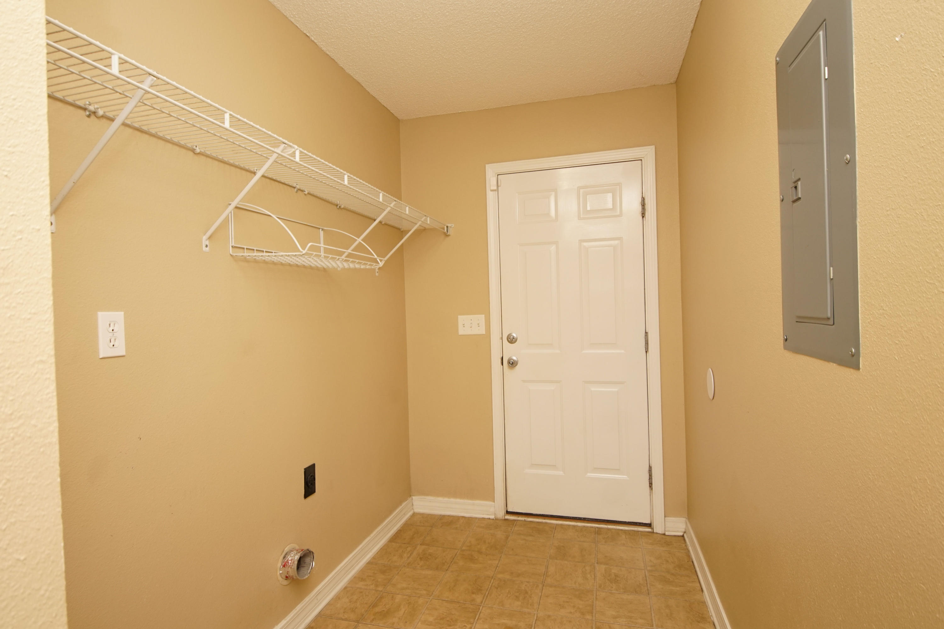 ALICIA PLACE - Residential