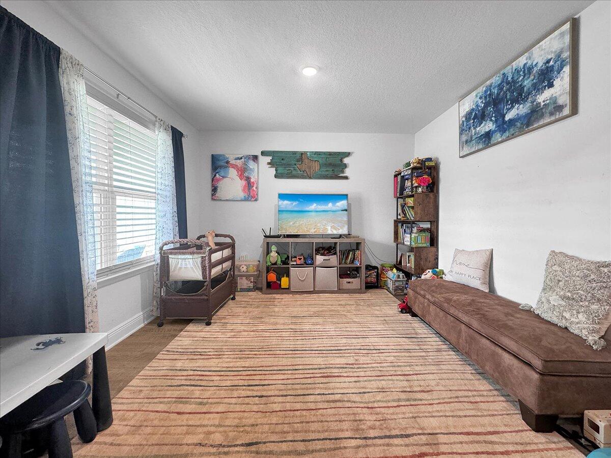 Heritage Oaks Circle - Residential