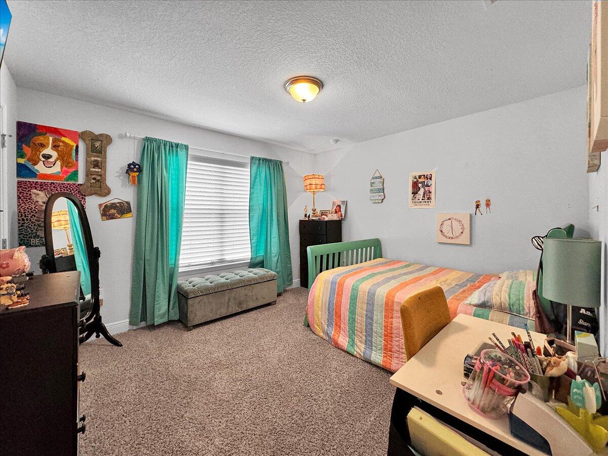 Heritage Oaks Circle - Residential