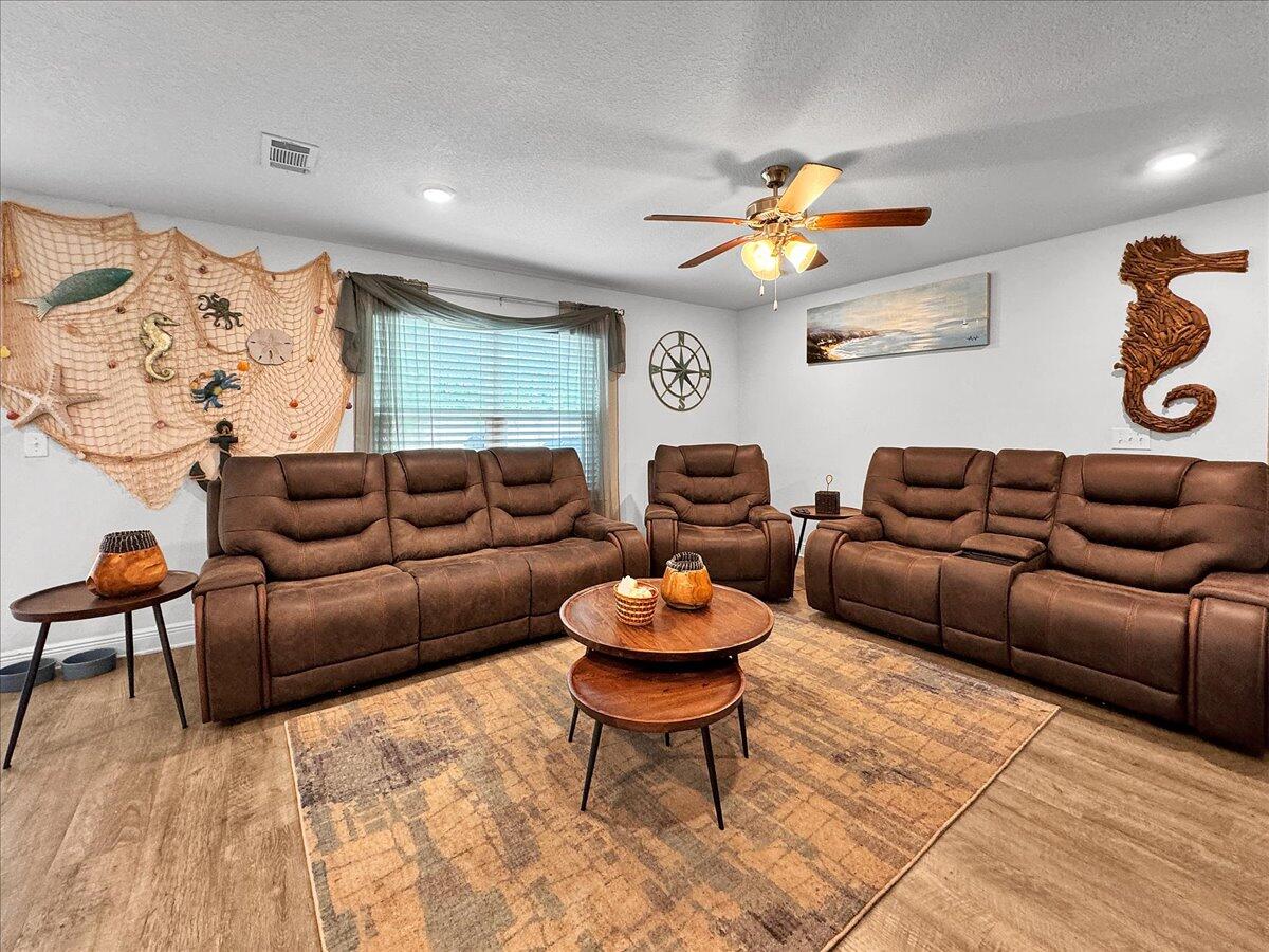 Heritage Oaks Circle - Residential