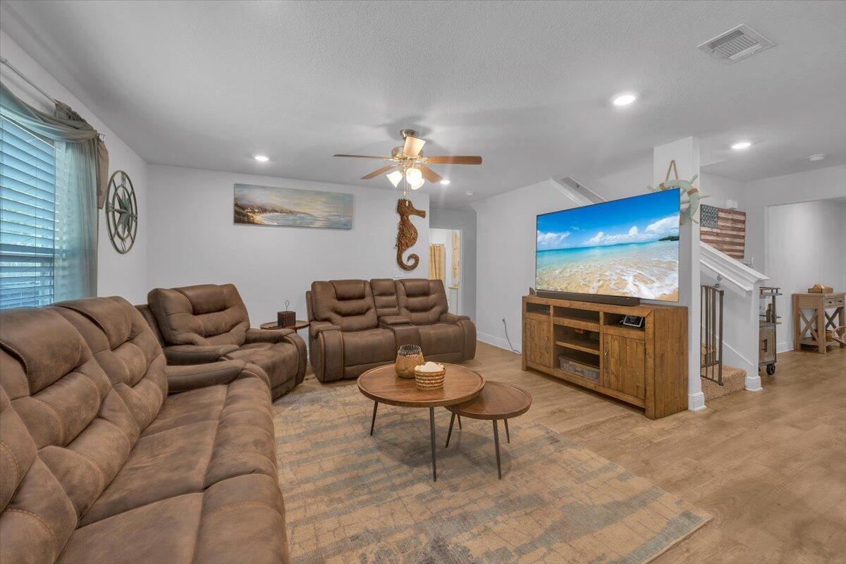 Heritage Oaks Circle - Residential