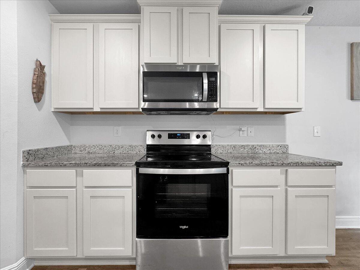 Heritage Oaks Circle - Residential