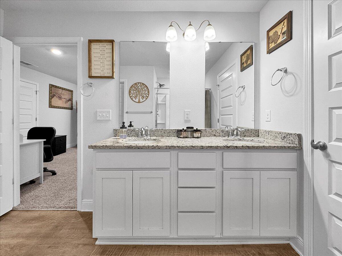 Heritage Oaks Circle - Residential