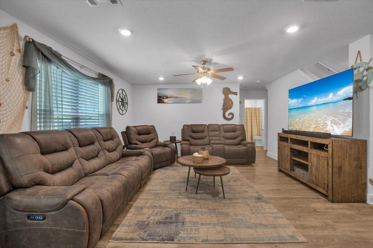 Heritage Oaks Circle - Residential