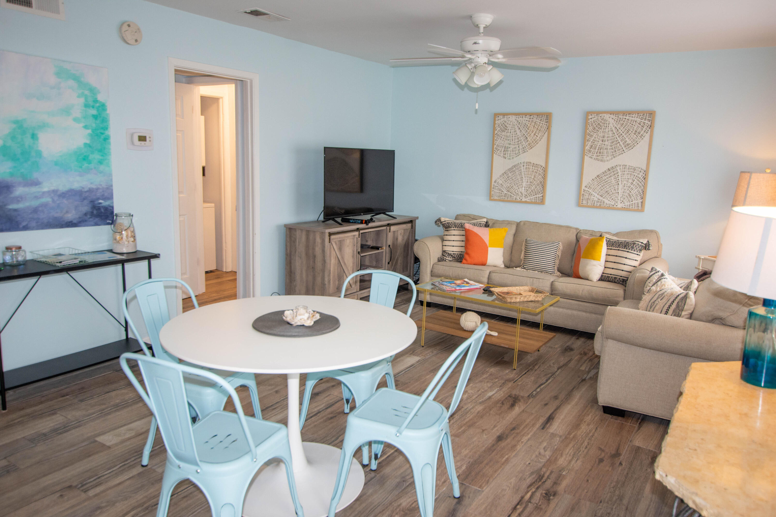 SEA CABINS T/H - Residential