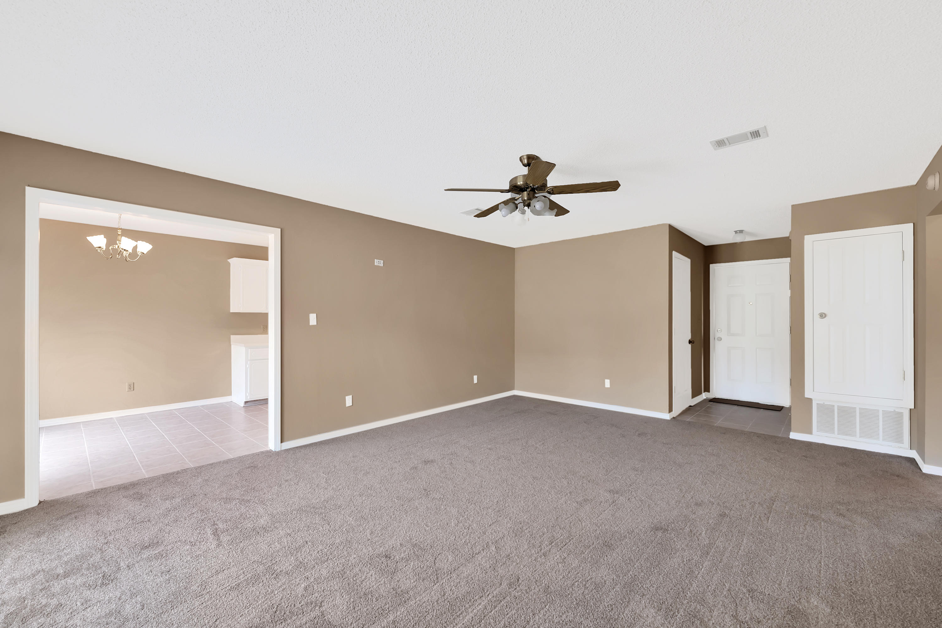 COUNTRY BREEZE ESTATES - Residential