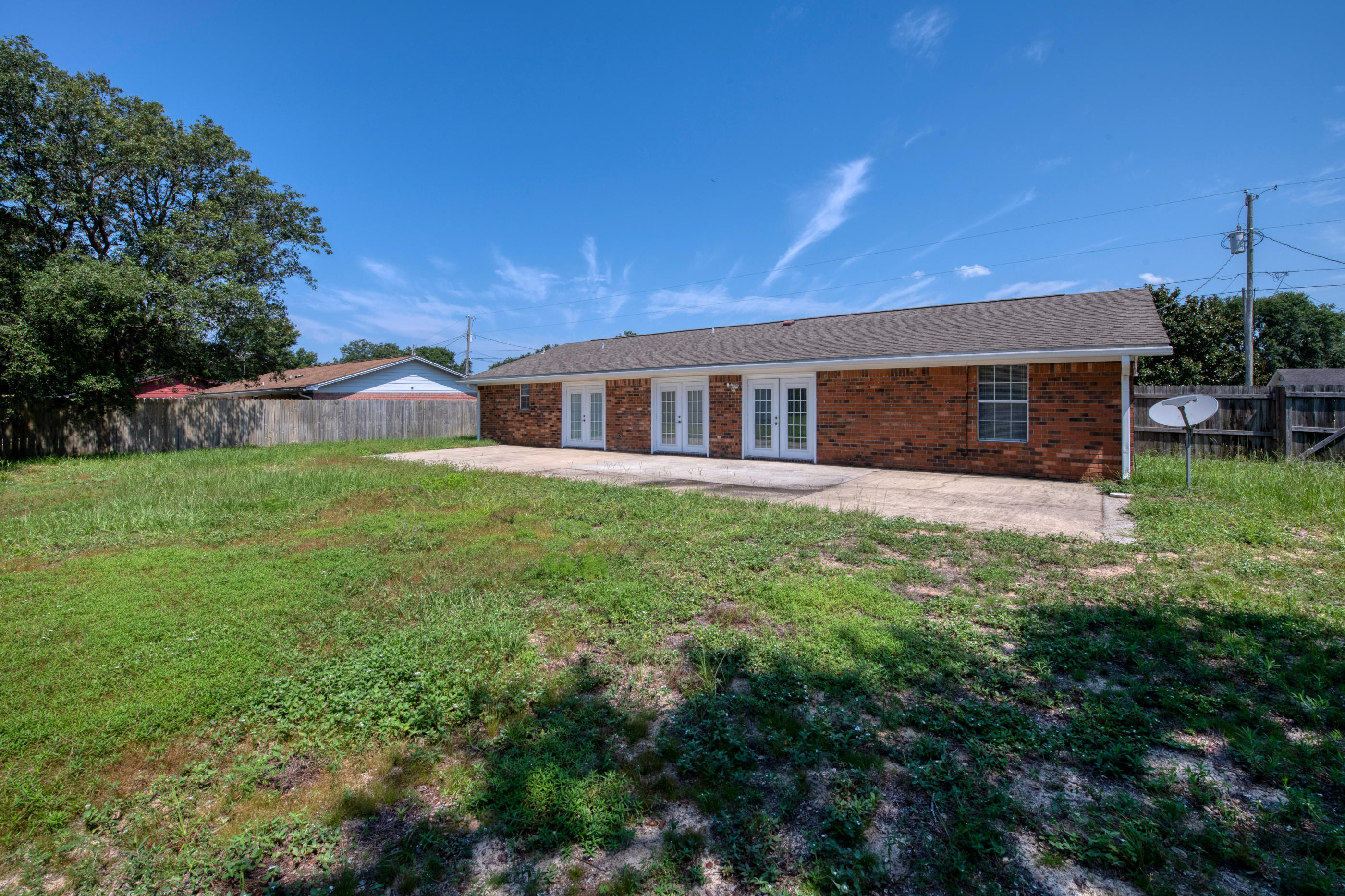 COUNTRY BREEZE ESTATES - Residential