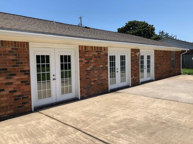 COUNTRY BREEZE ESTATES - Residential