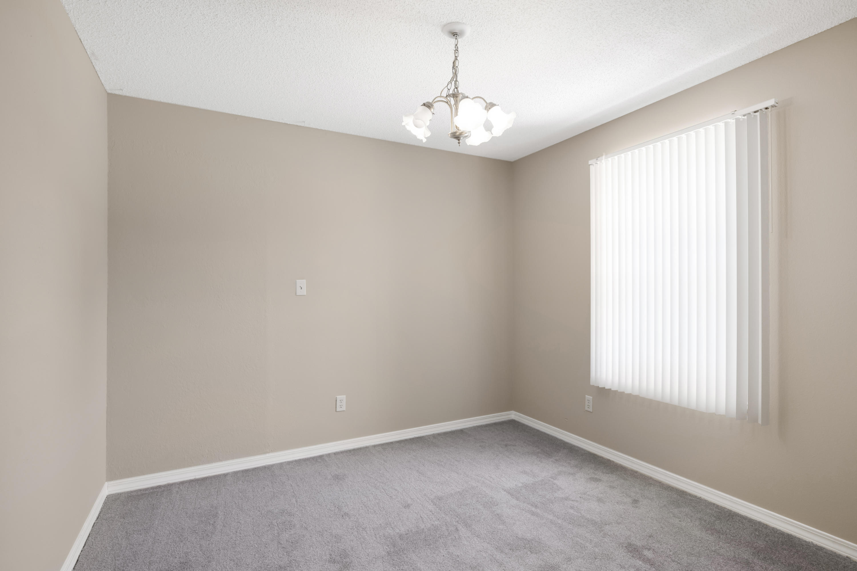 COUNTRY BREEZE ESTATES - Residential