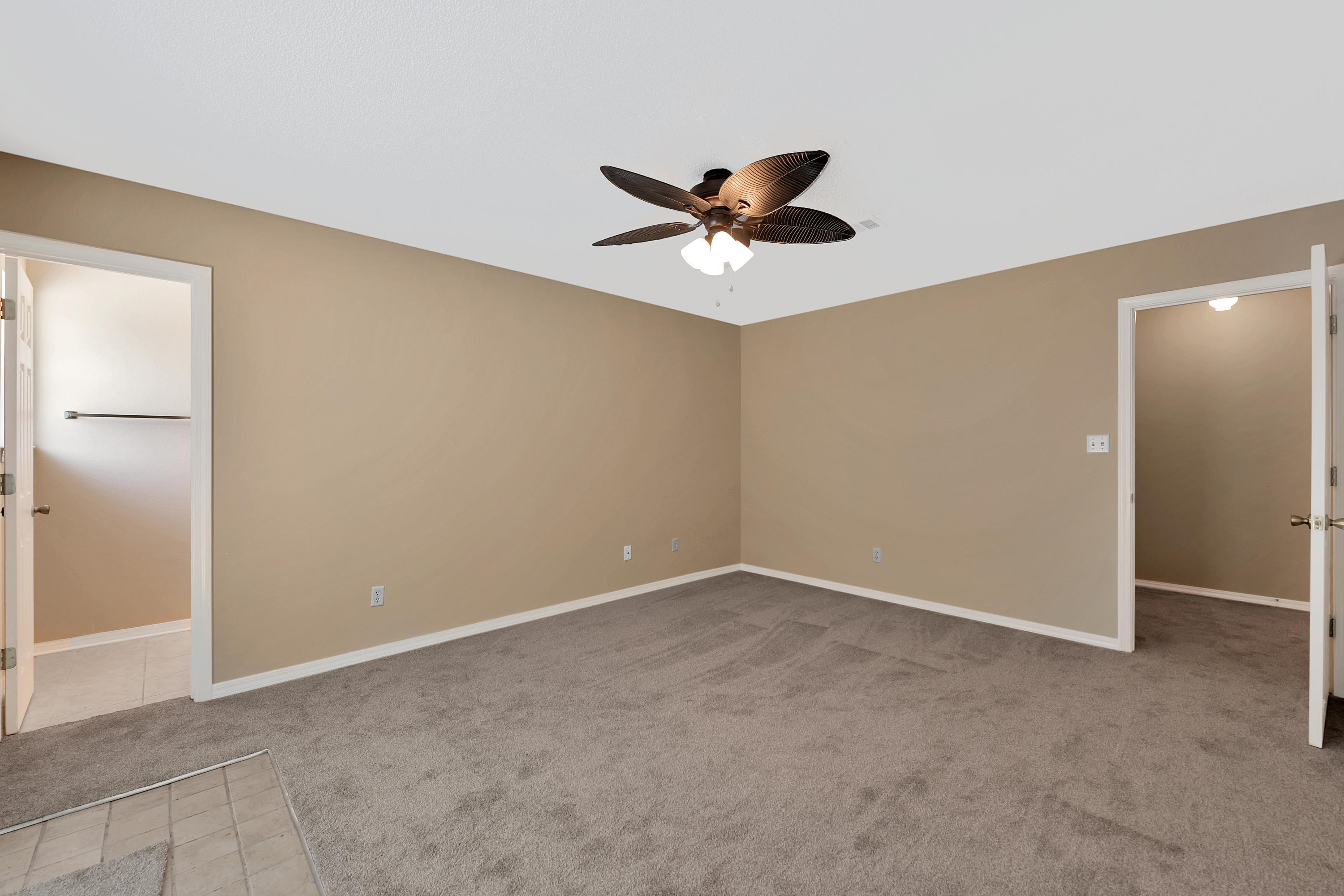 COUNTRY BREEZE ESTATES - Residential