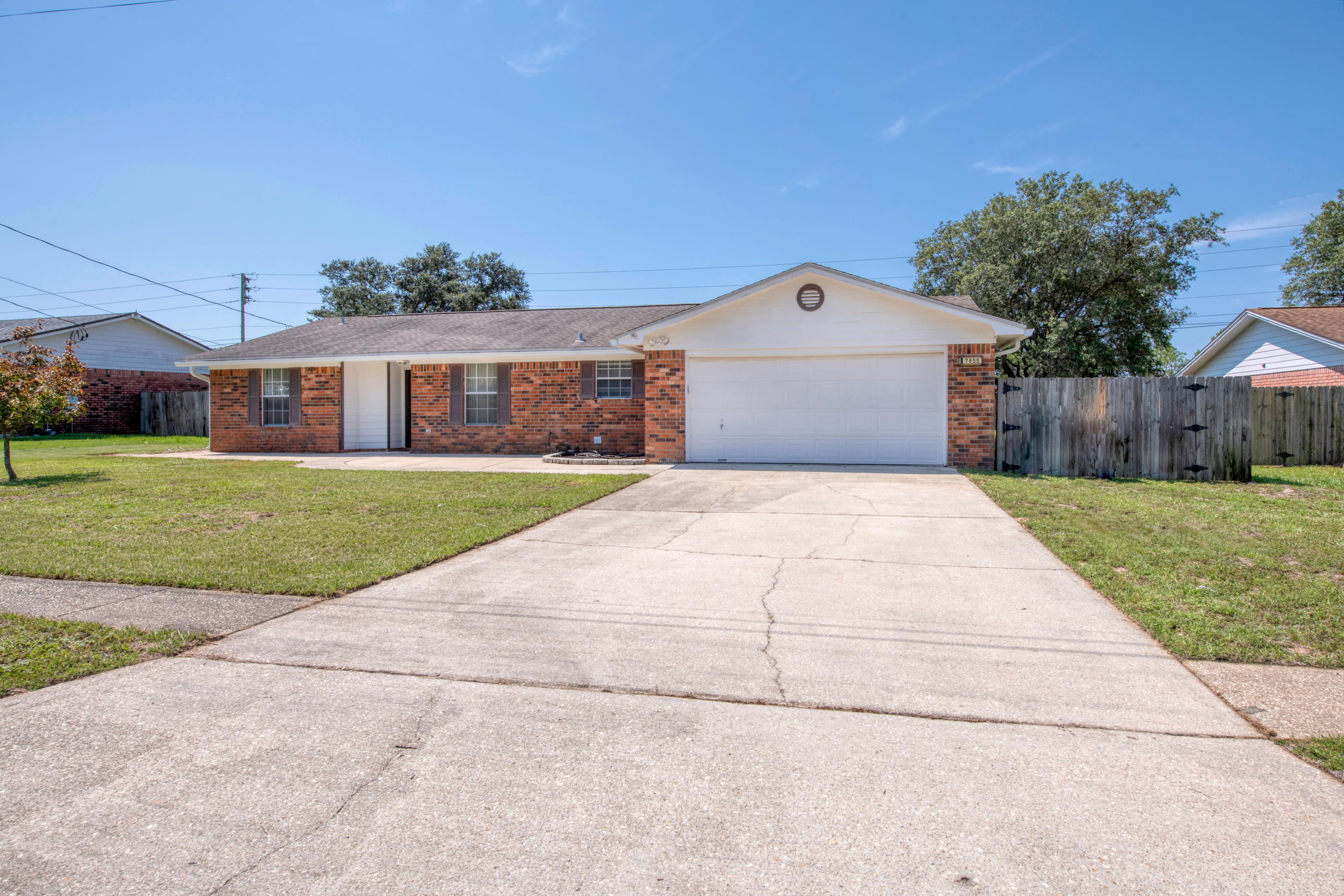 COUNTRY BREEZE ESTATES - Residential