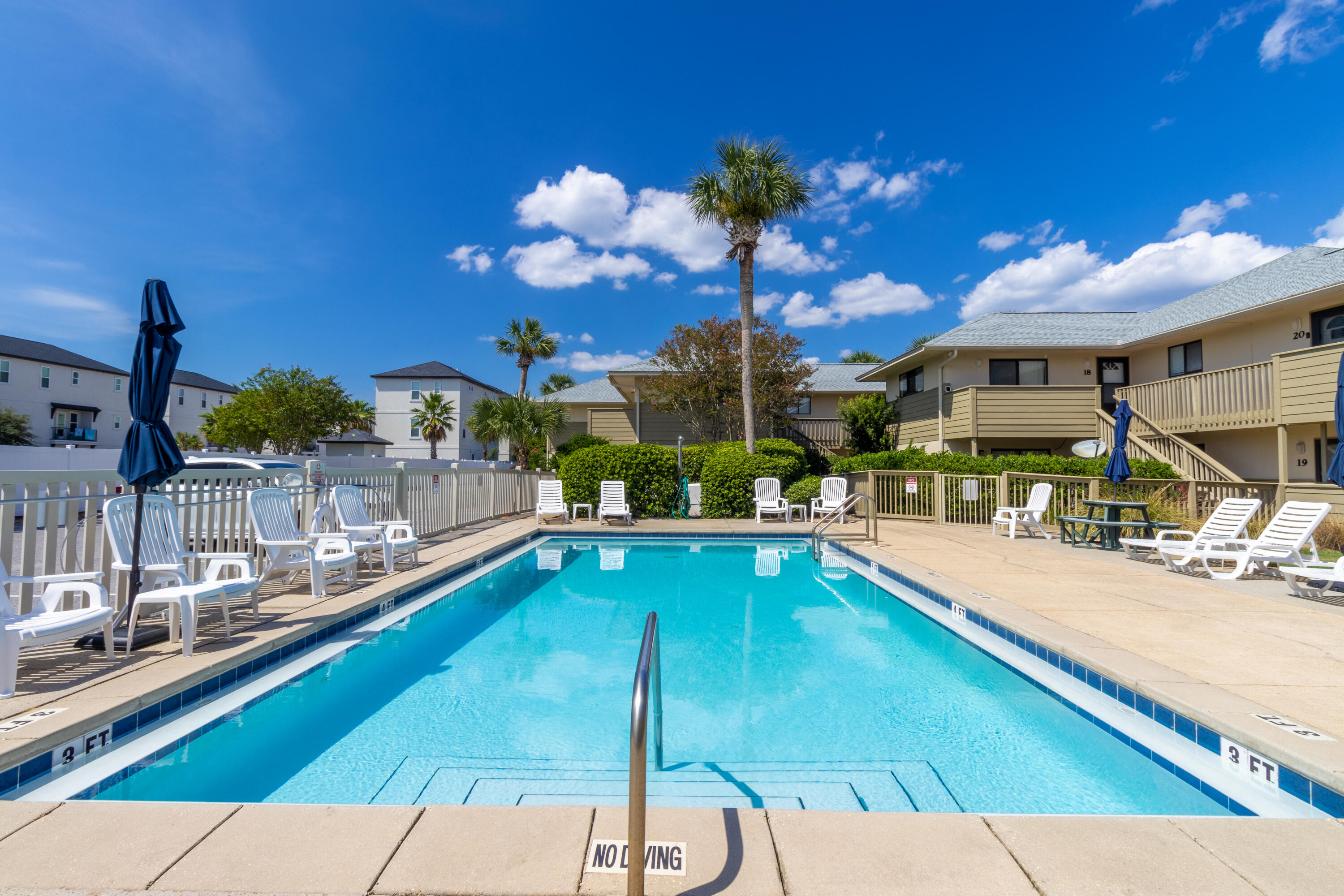 CROSS CREEK CLUB CONDO - Residential