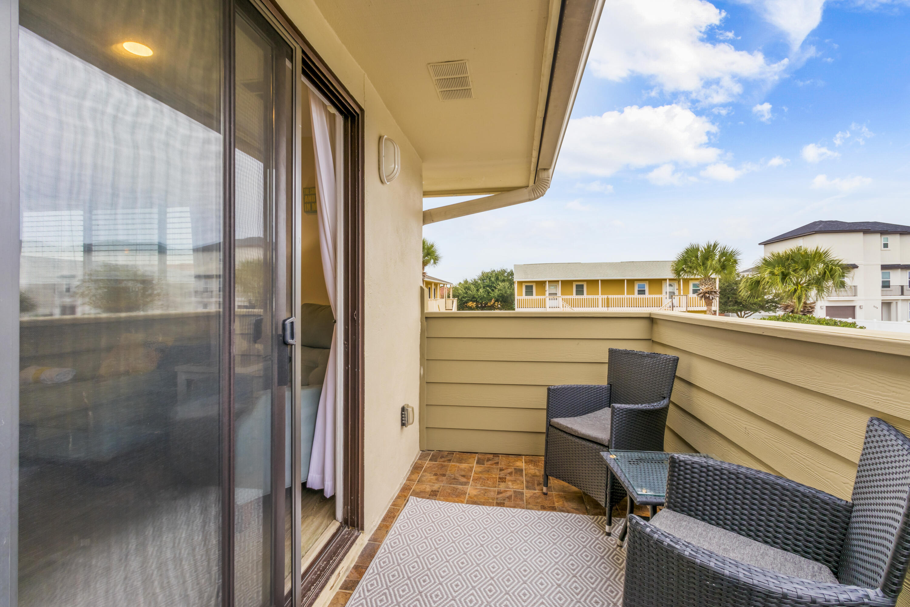 CROSS CREEK CLUB CONDO - Residential