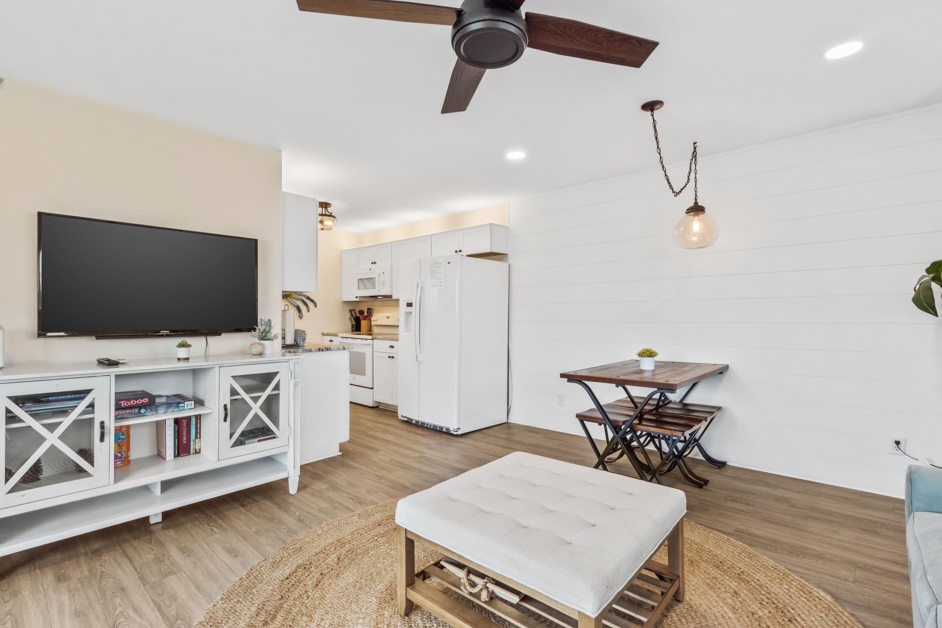 CROSS CREEK CLUB CONDO - Residential