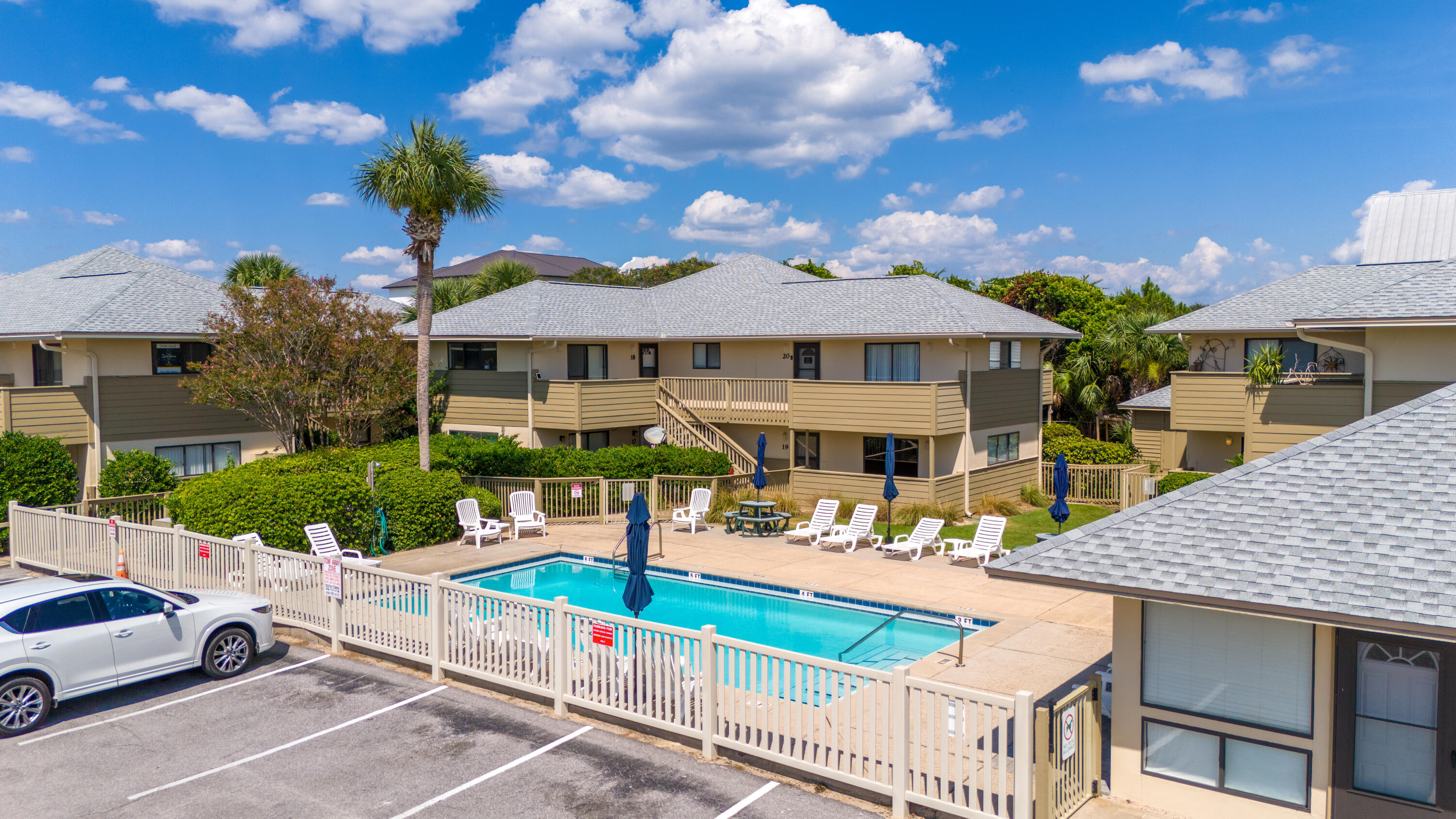 CROSS CREEK CLUB CONDO - Residential