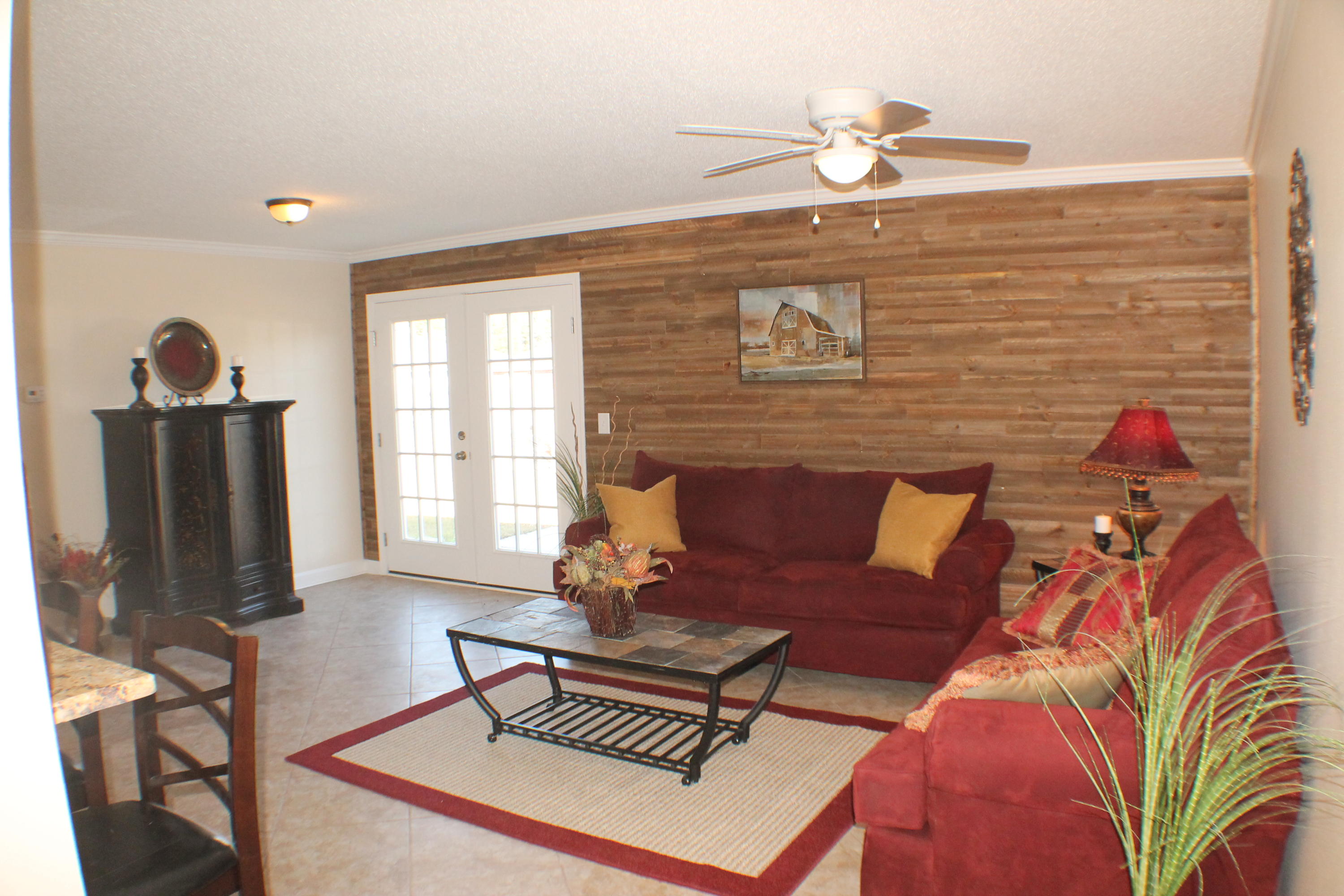 TRIPLE LAKES ESTATES - Residential