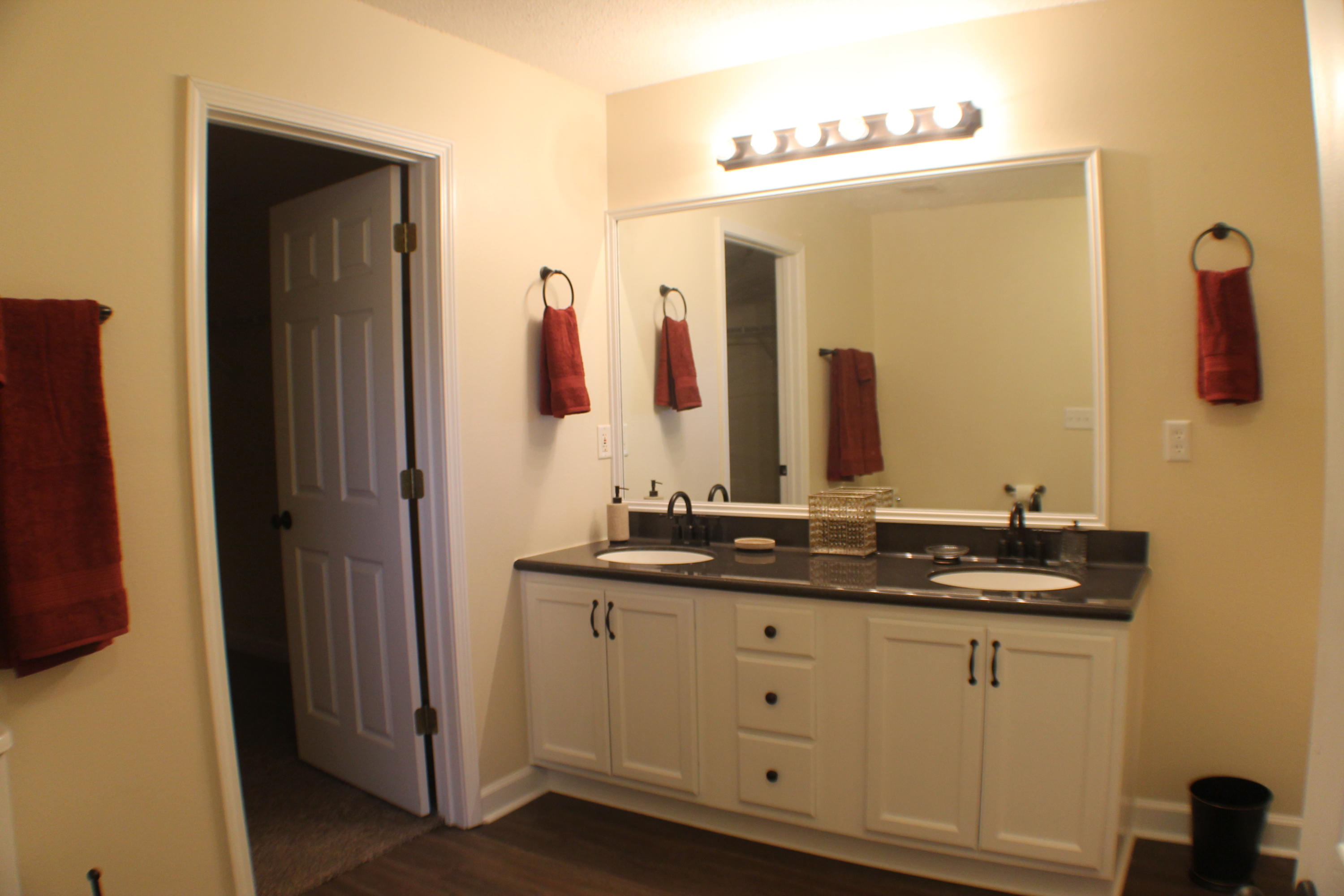 TRIPLE LAKES ESTATES - Residential