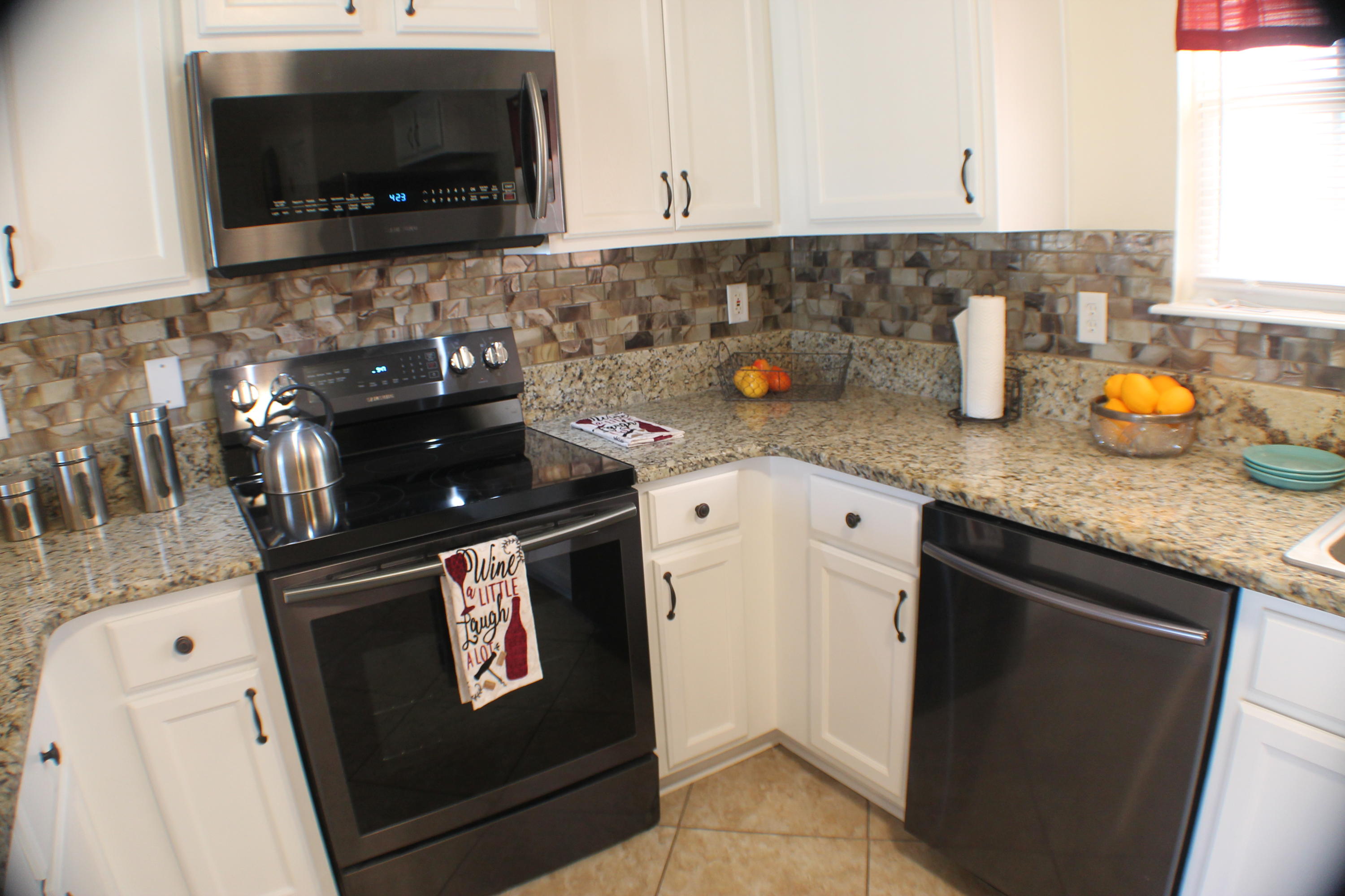 TRIPLE LAKES ESTATES - Residential