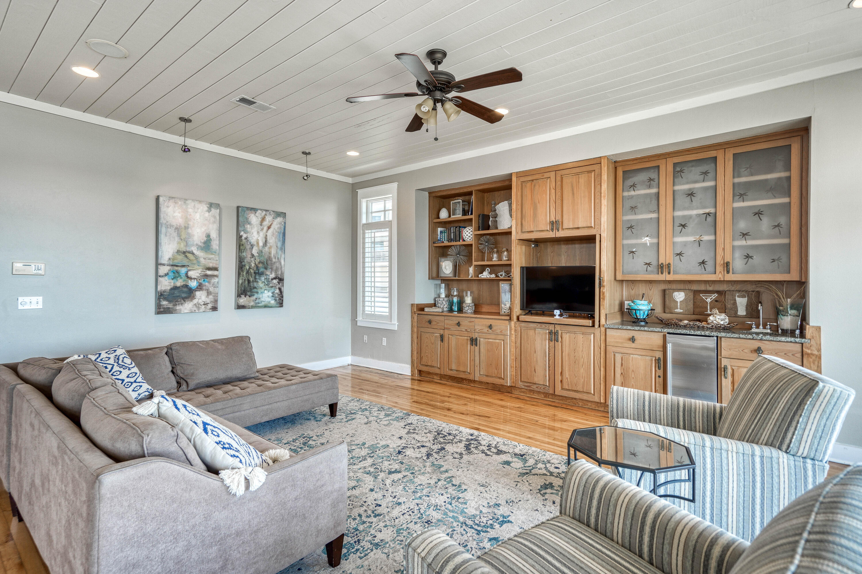 SUMMER PLACE - Residential