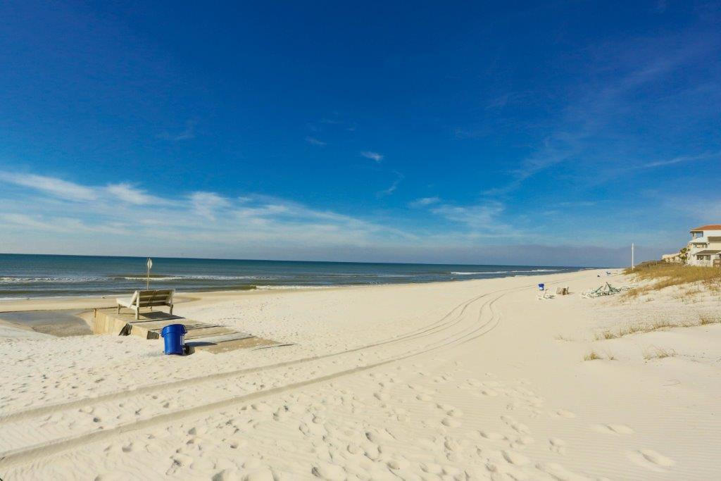 RIVIERA BEACH - Land