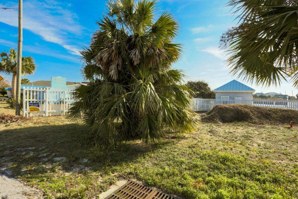 RIVIERA BEACH - Land