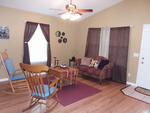 OAKWOOD LAKES ESTATES - Residential