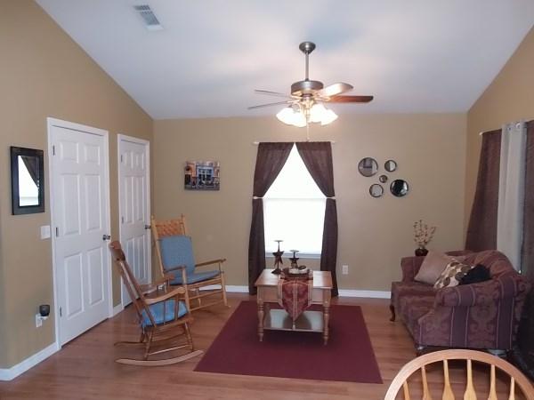 OAKWOOD LAKES ESTATES - Residential