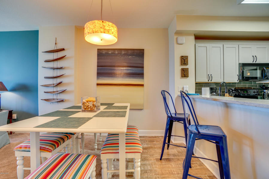 SUNRISE BEACH - Residential